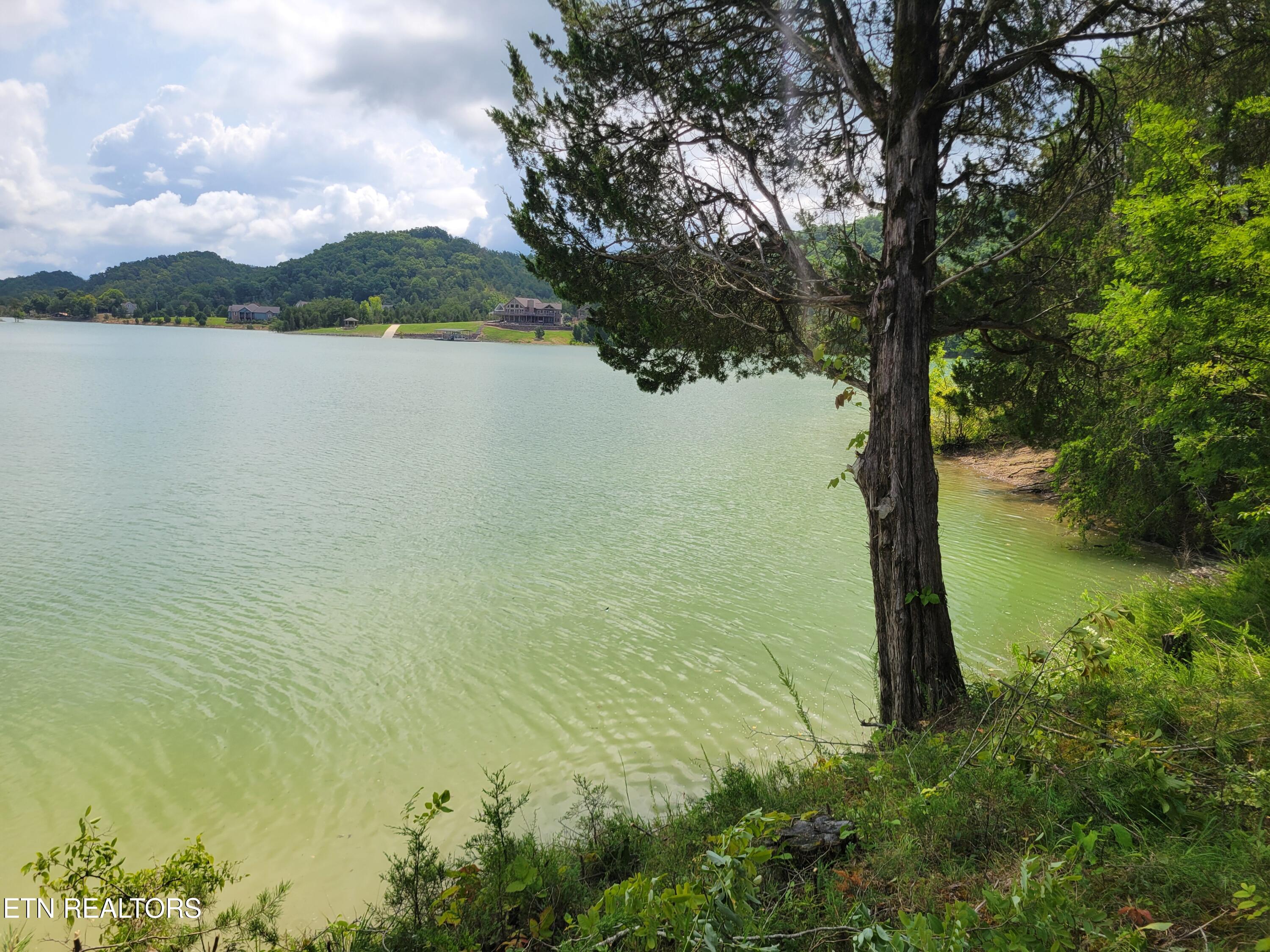 Bay View Point Sevierville TN 37876