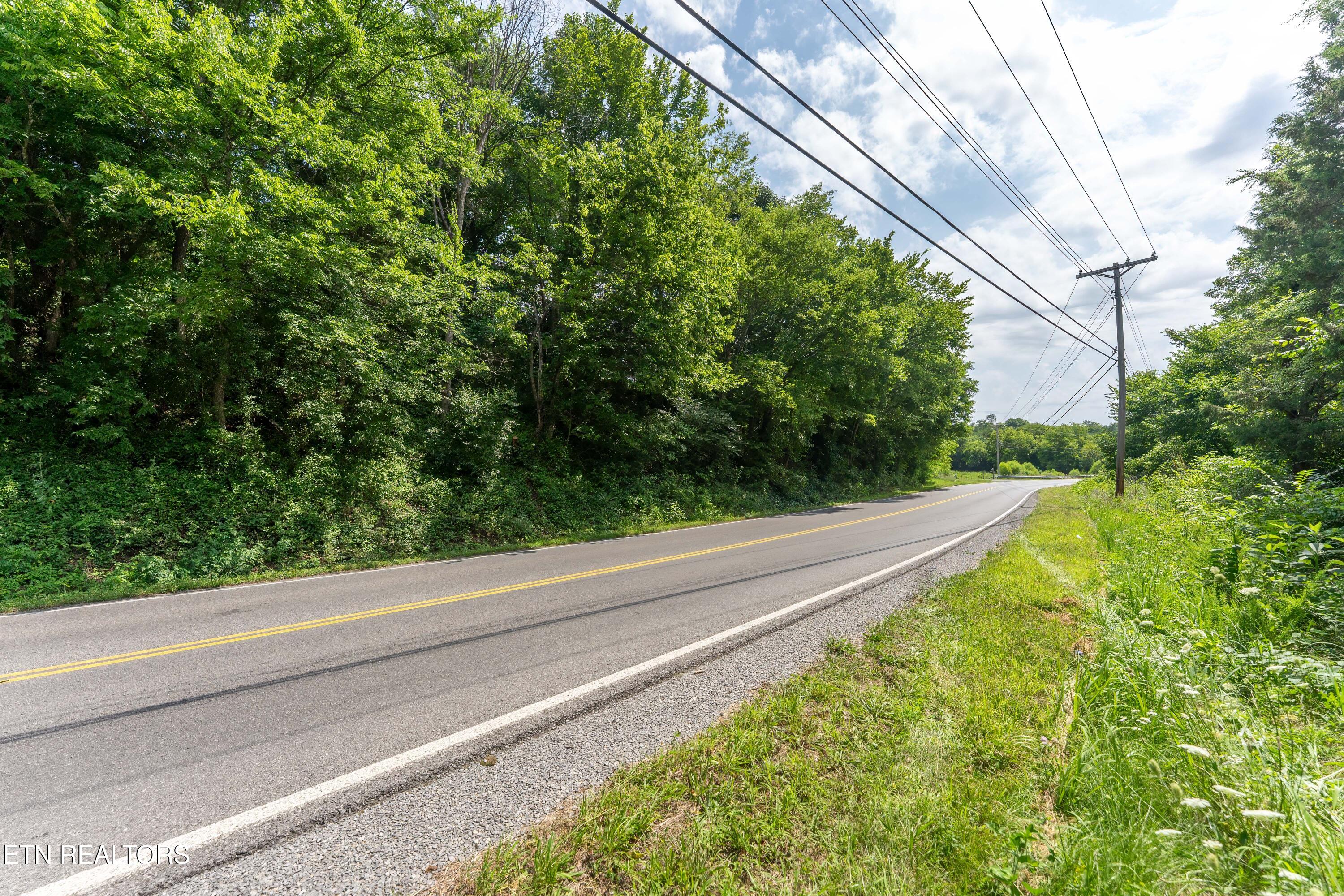 1246 Deep Springs Road Dandridge TN 37725