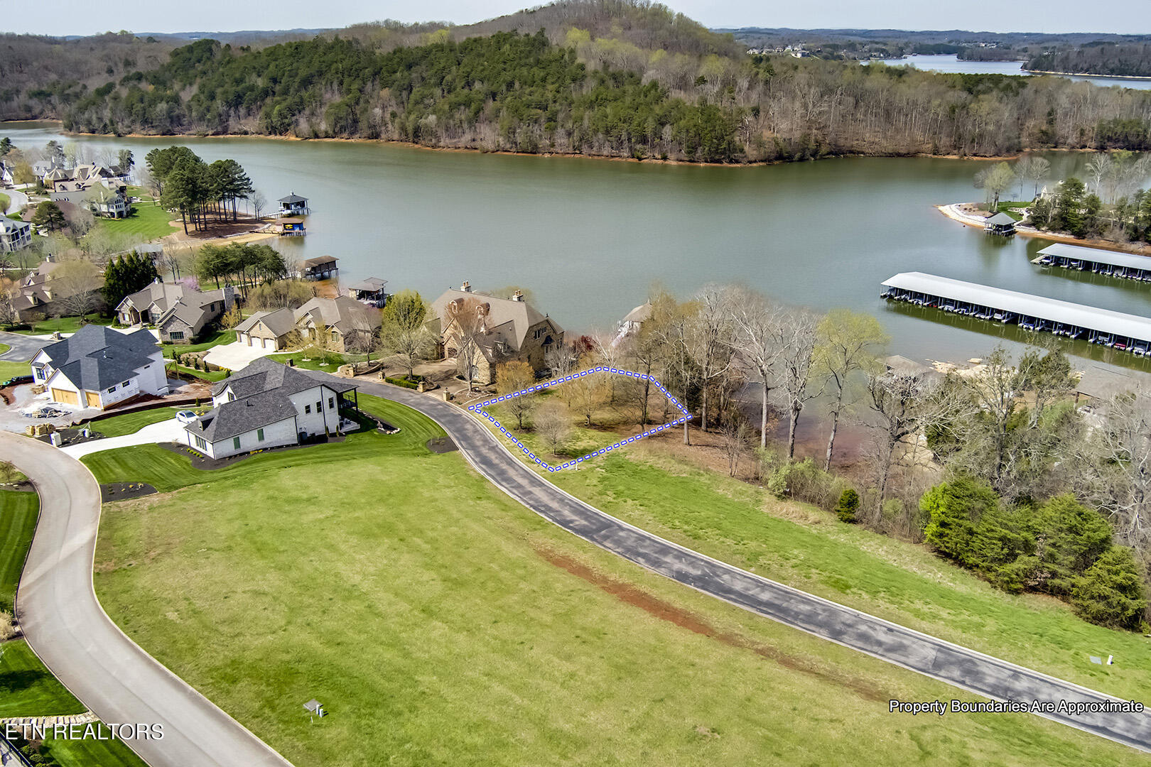 191 White Swan Drive Vonore TN 37885