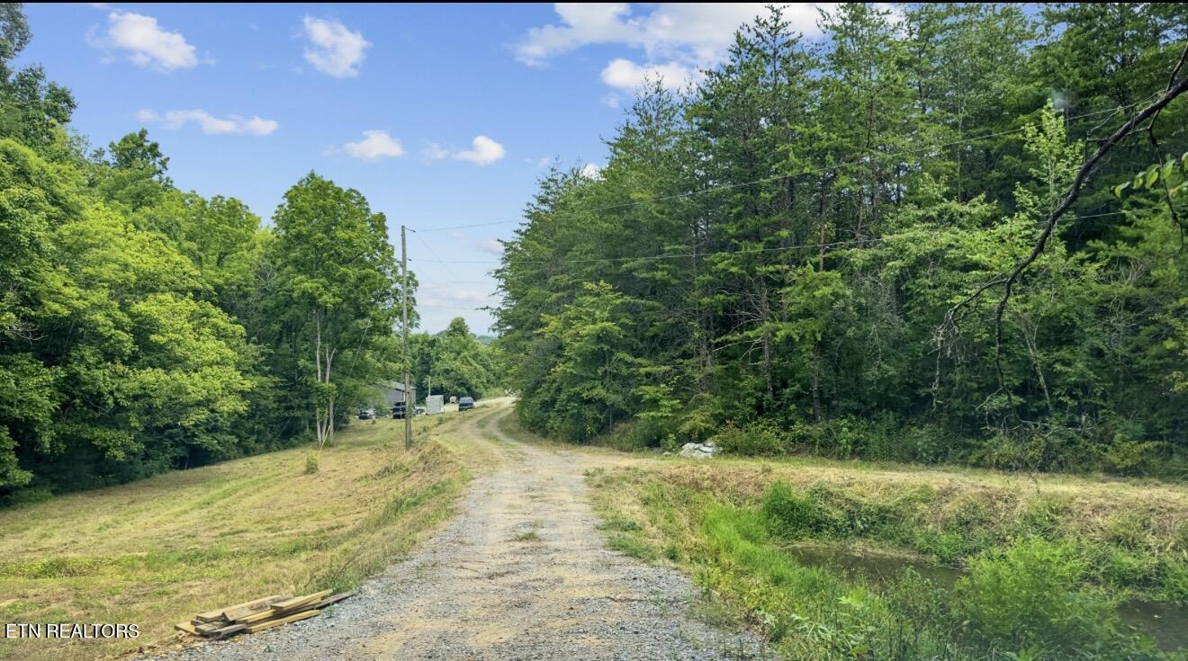 2345 Paradise Way Sevierville TN 37876