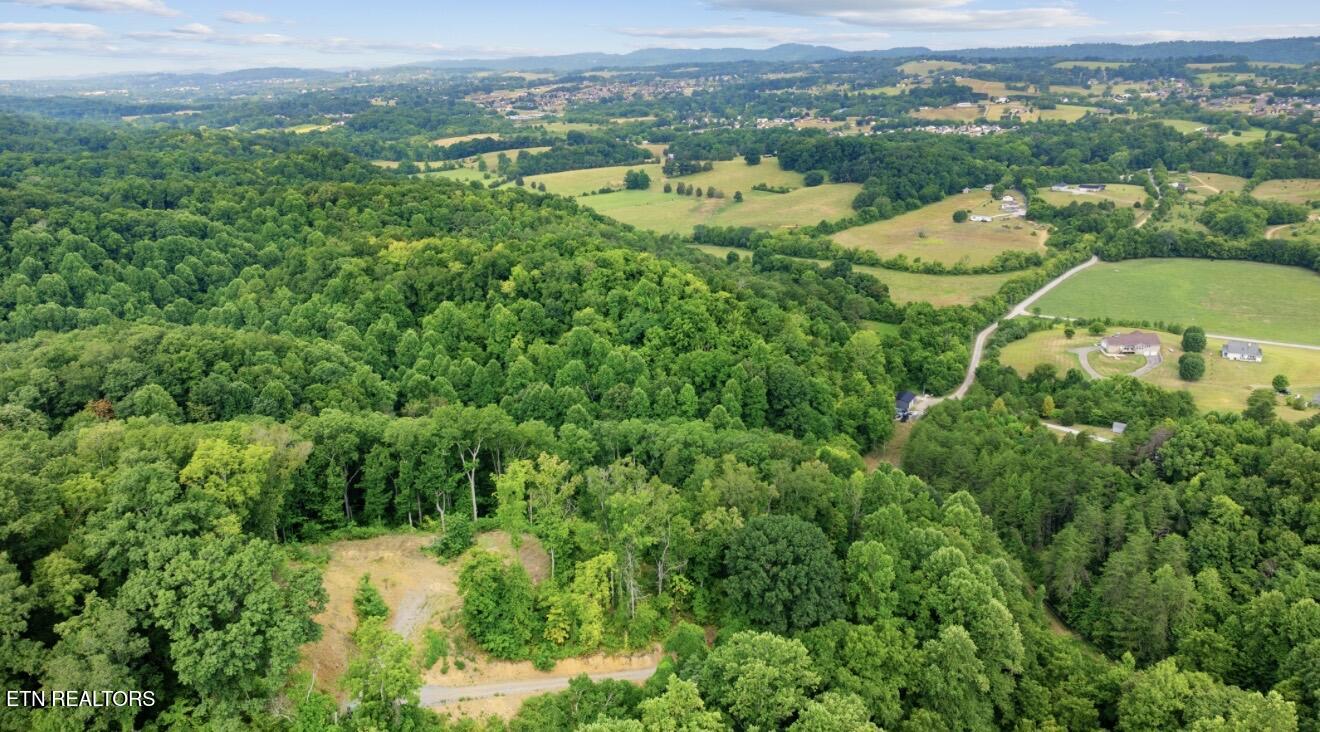 2345 Paradise Way Sevierville TN 37876