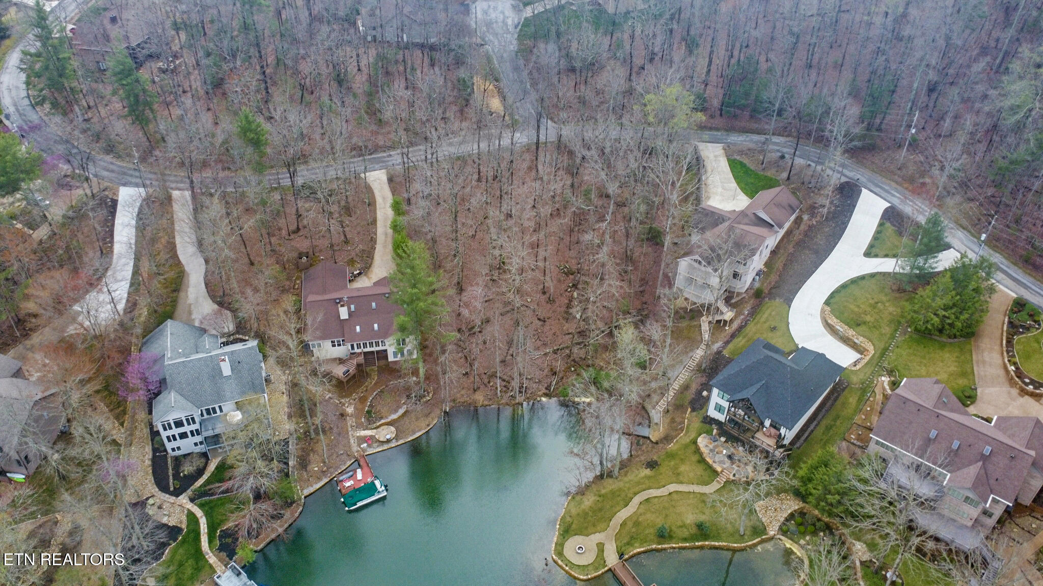 158 & 160 Lynhurst Drive Fairfield Glade TN 38558