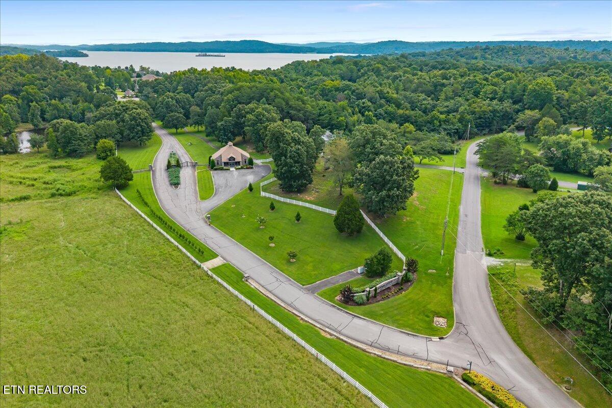 421 Waterfront Way Spring City TN 37381