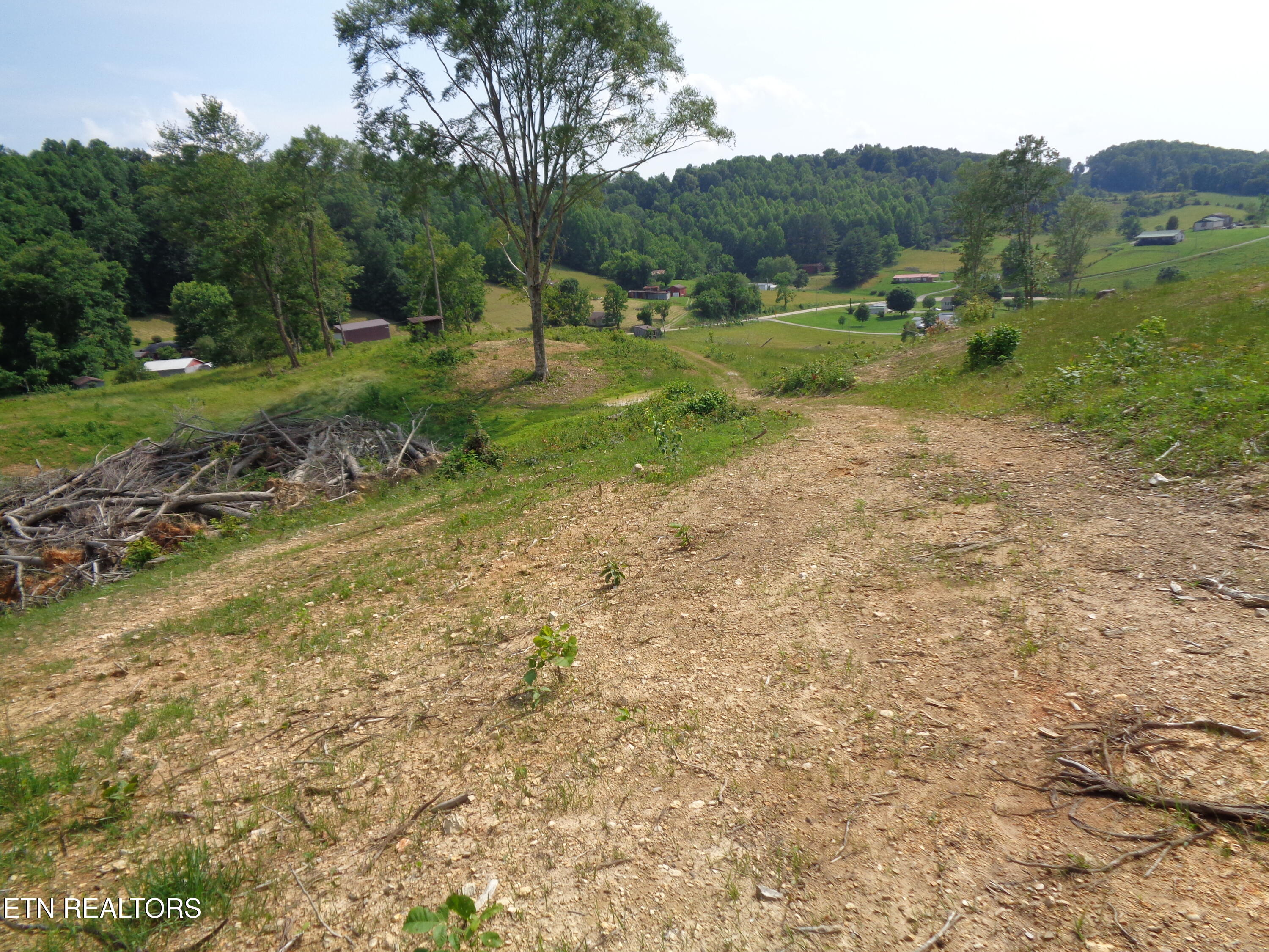 3877 Highway 66 Sneedville TN 37869
