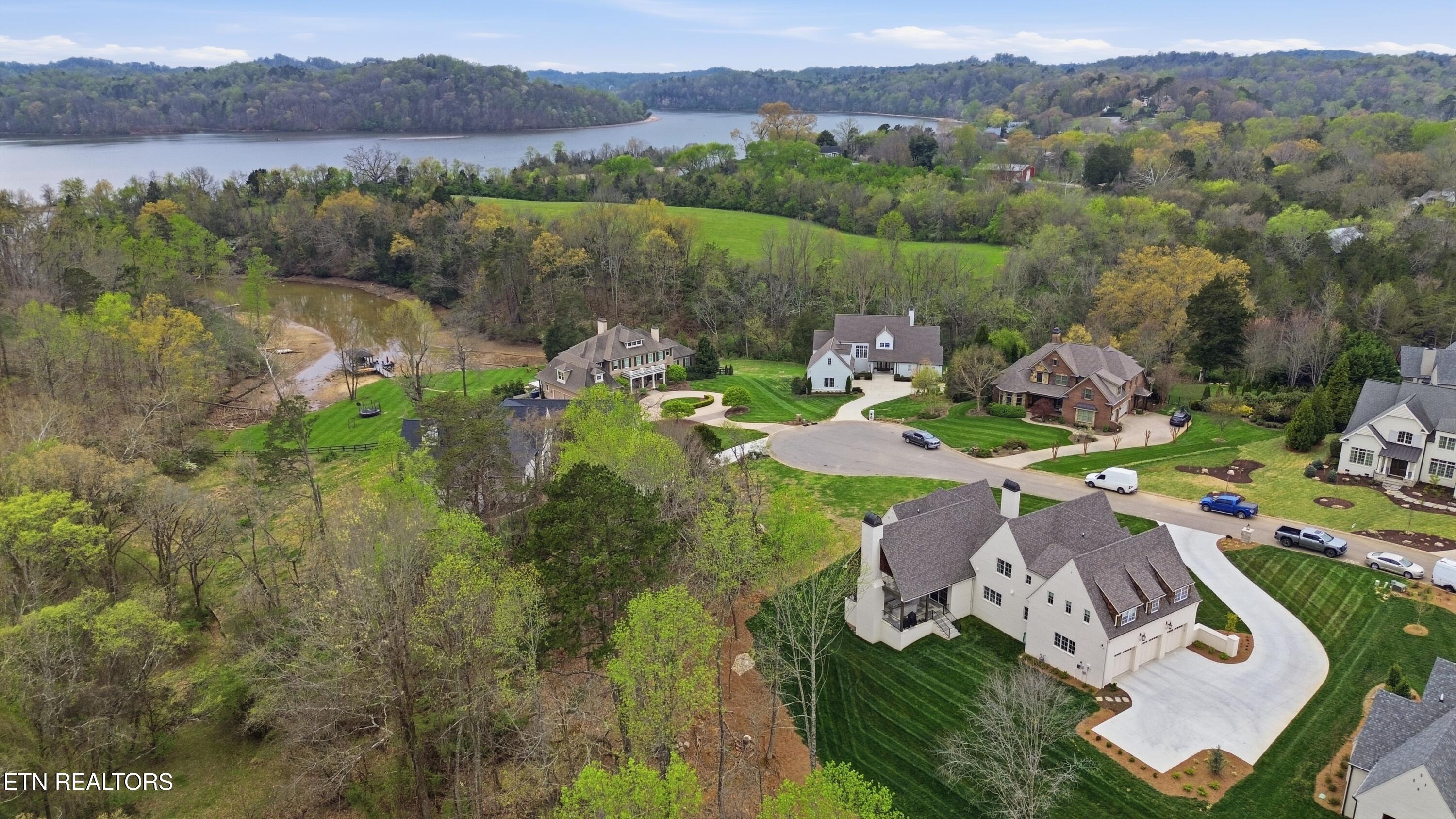 2226 Falcon Crest Lane Knoxville TN 37919