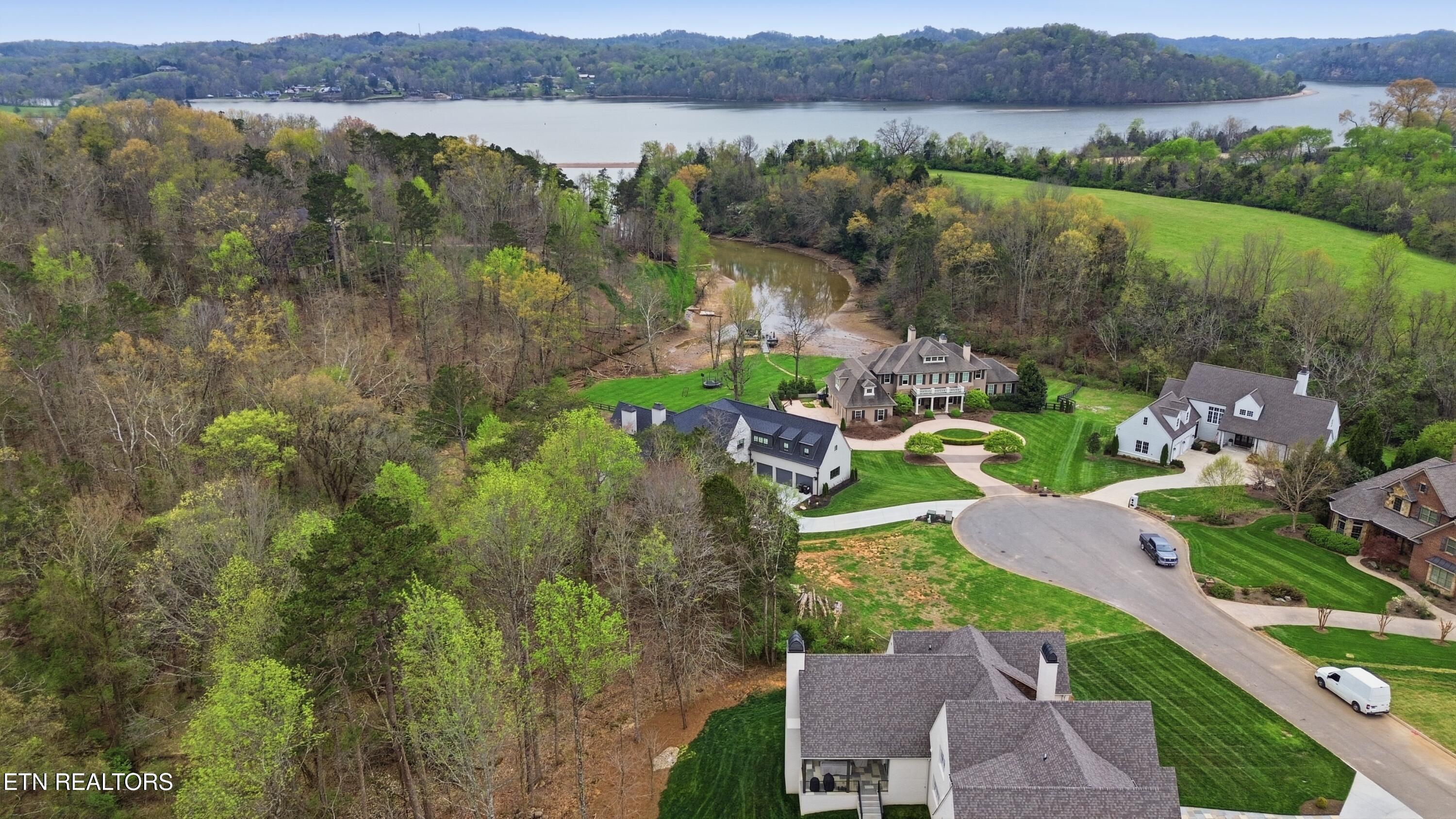 2226 Falcon Crest Lane Knoxville TN 37919