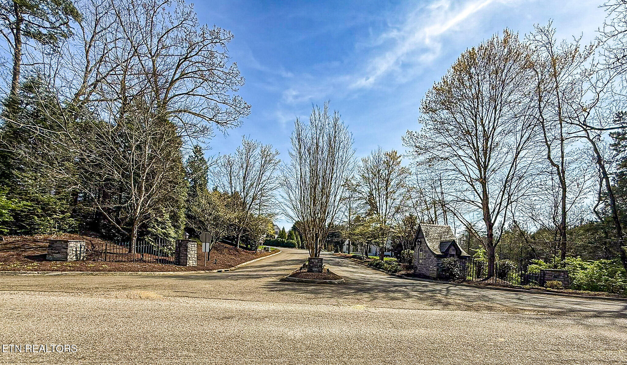 2226 Falcon Crest Lane Knoxville TN 37919