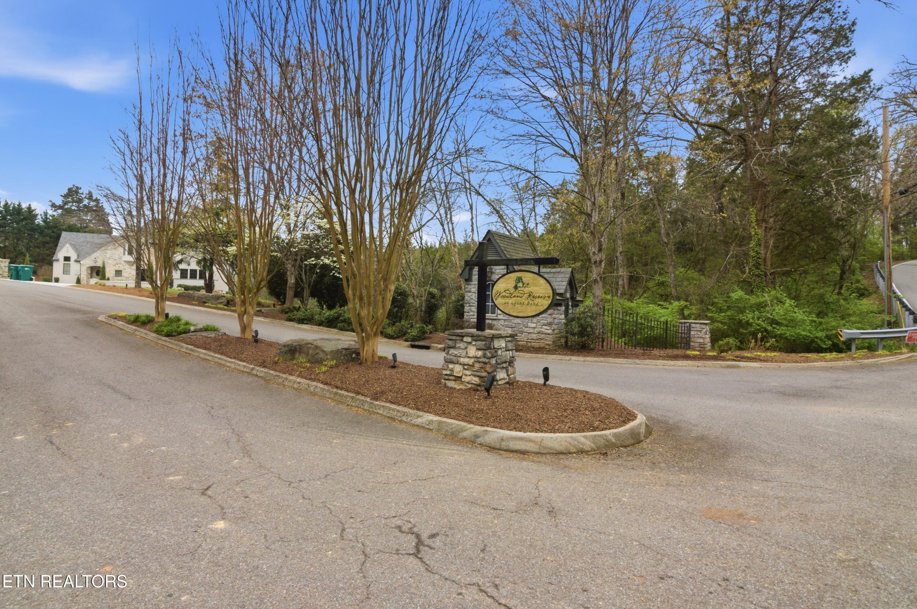 2226 Falcon Crest Lane Knoxville TN 37919