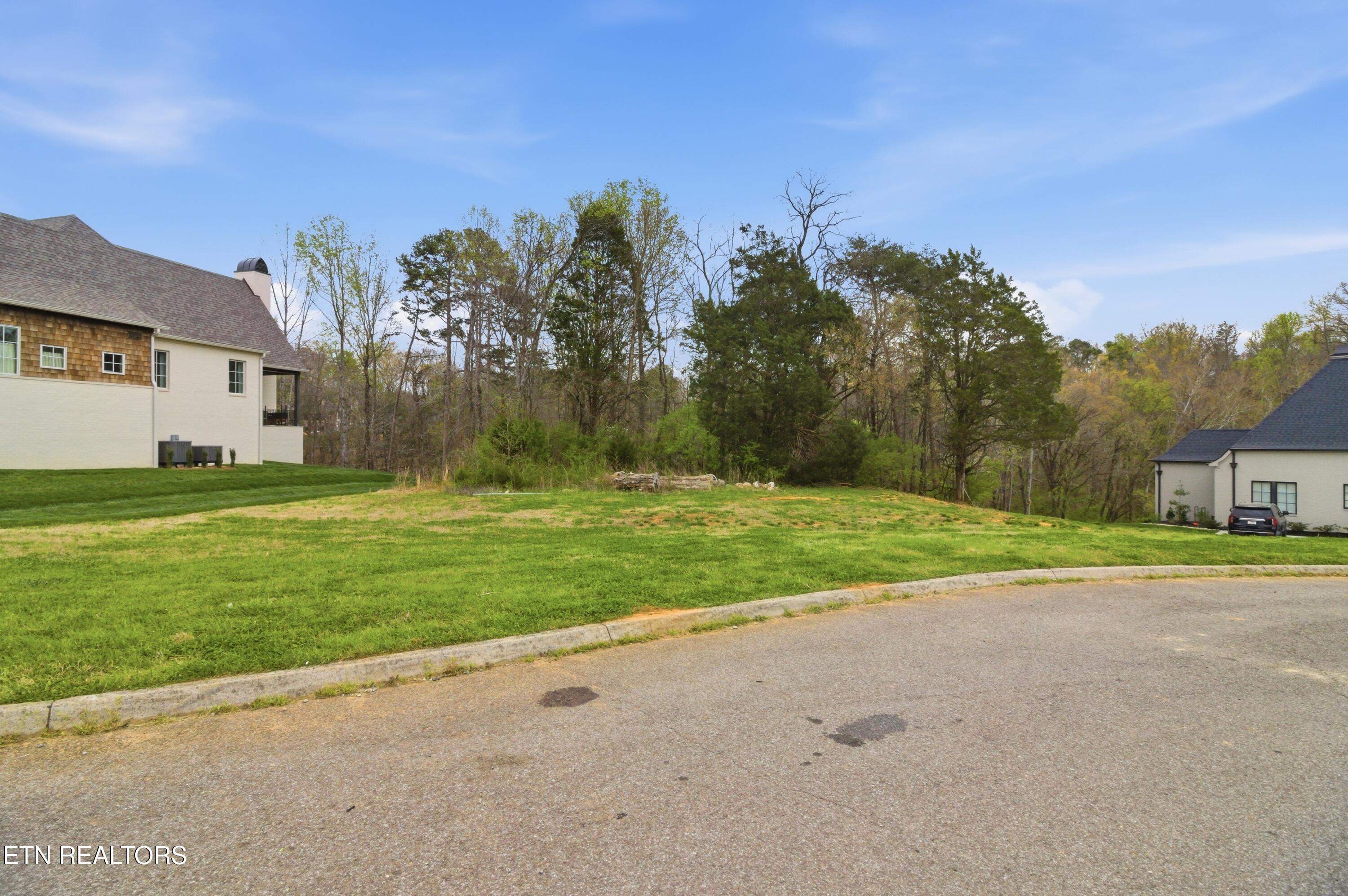 2226 Falcon Crest Lane Knoxville TN 37919