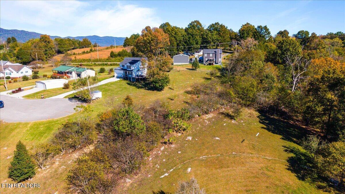 Earnhardt Lane Lafollette TN 37766