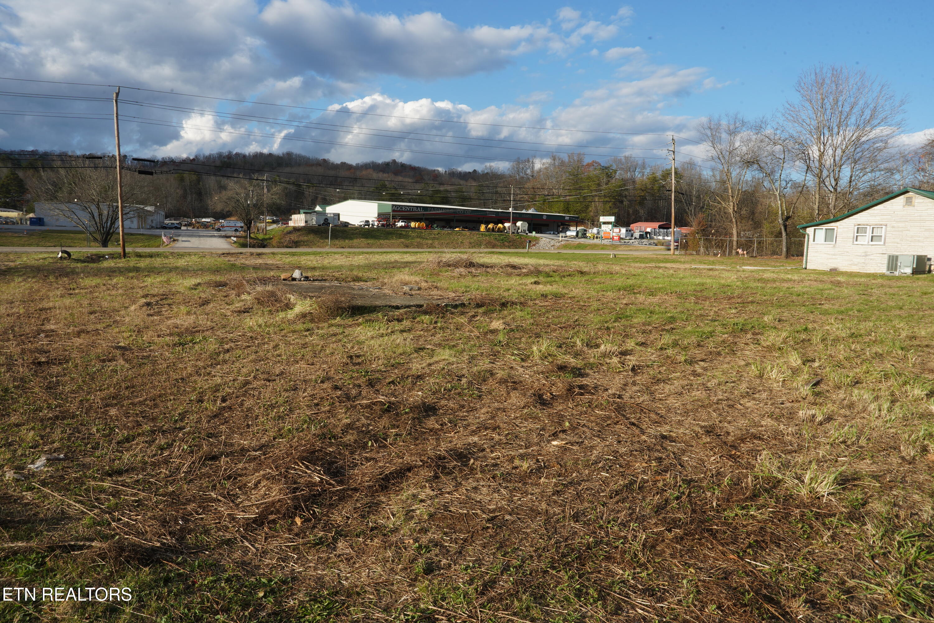 3071 Roane State Highway Harriman TN 37748