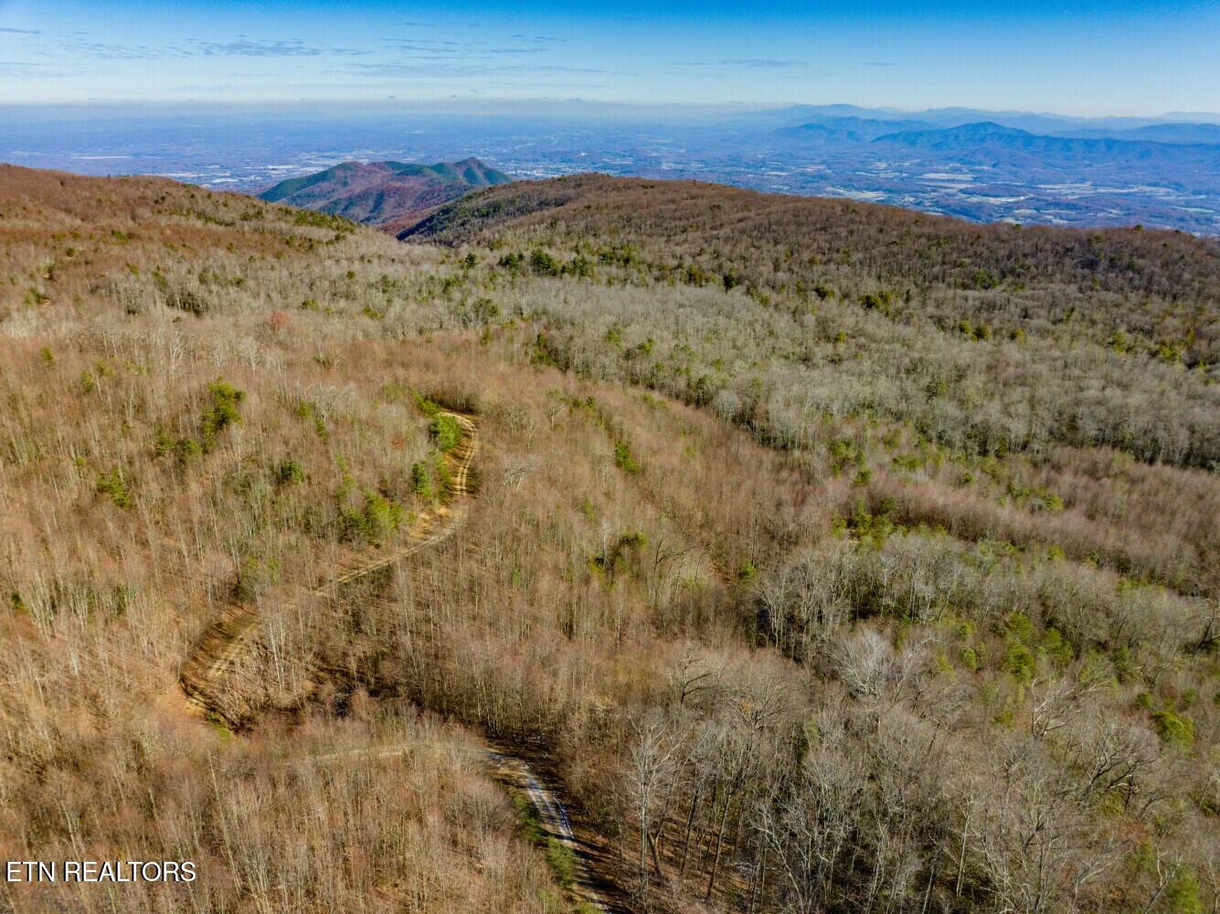 Seay Lane Dandridge TN 37725