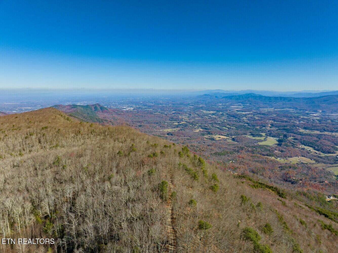 Seay Lane Dandridge TN 37725