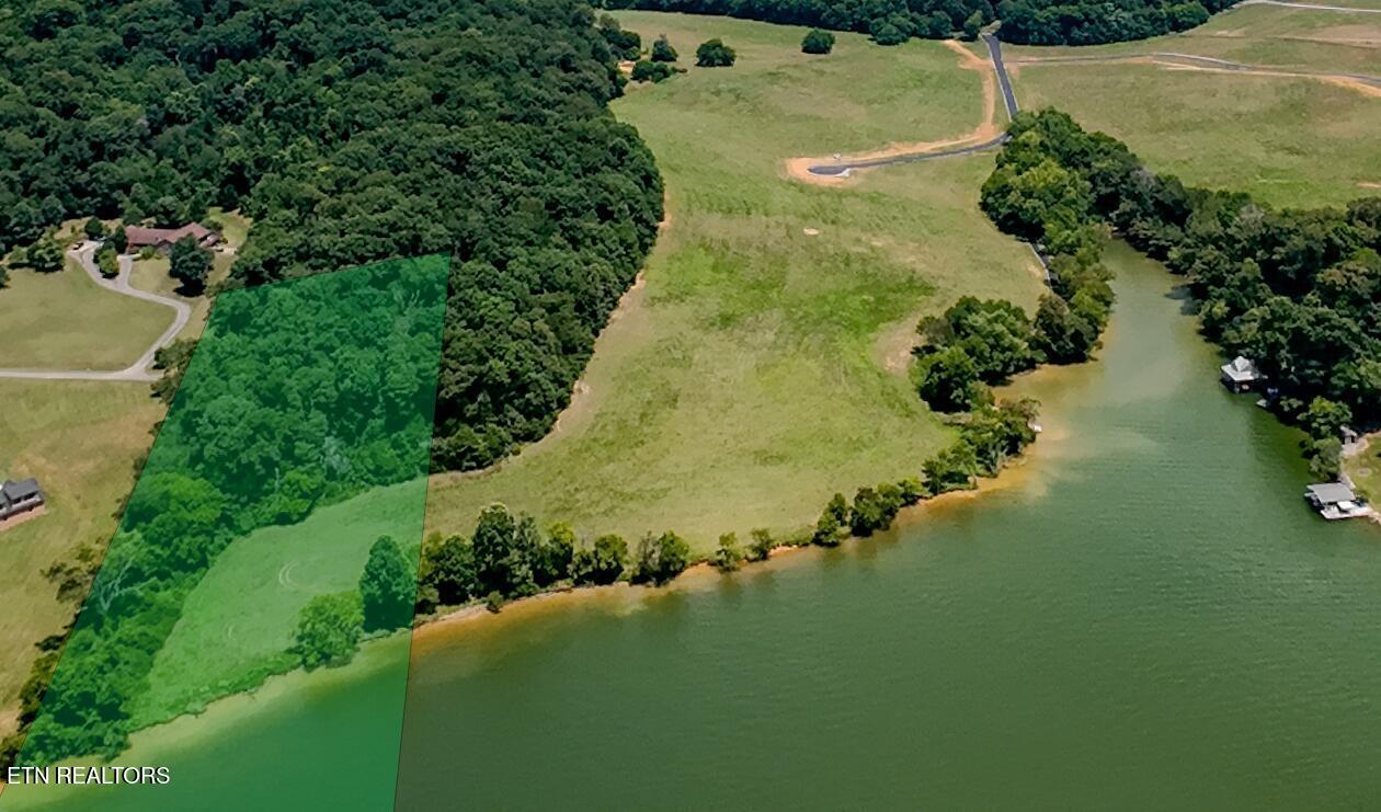 3845 Gravelly Hills Road Louisville TN 37777