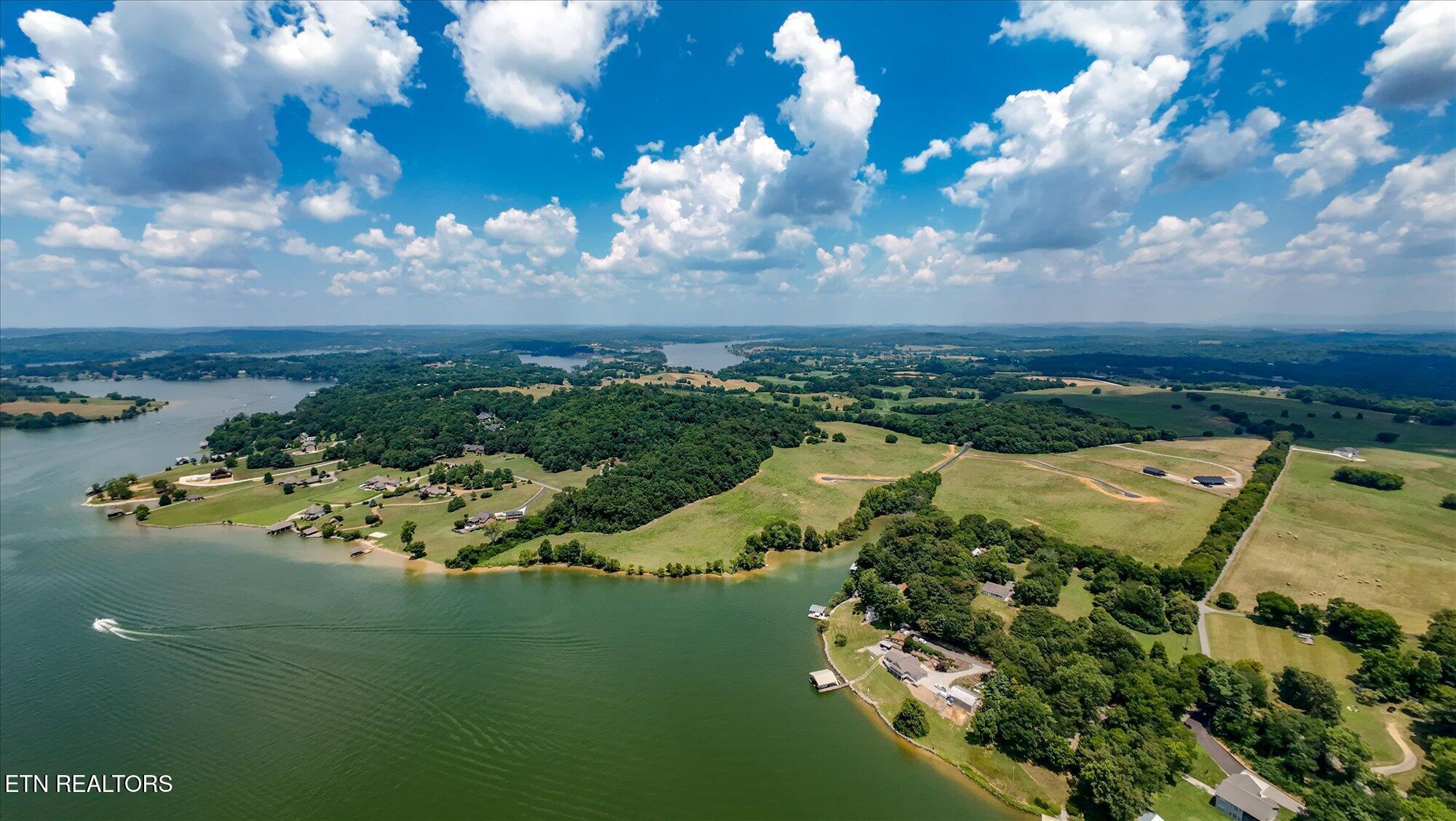 3845 Gravelly Hills Road Louisville TN 37777