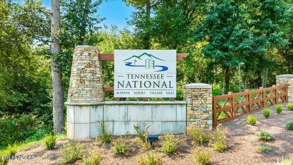 651 Eagle Point Drive Loudon TN 37774