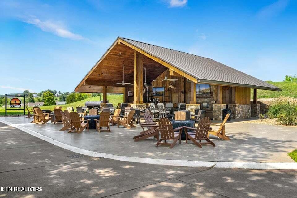 651 Eagle Point Drive Loudon TN 37774