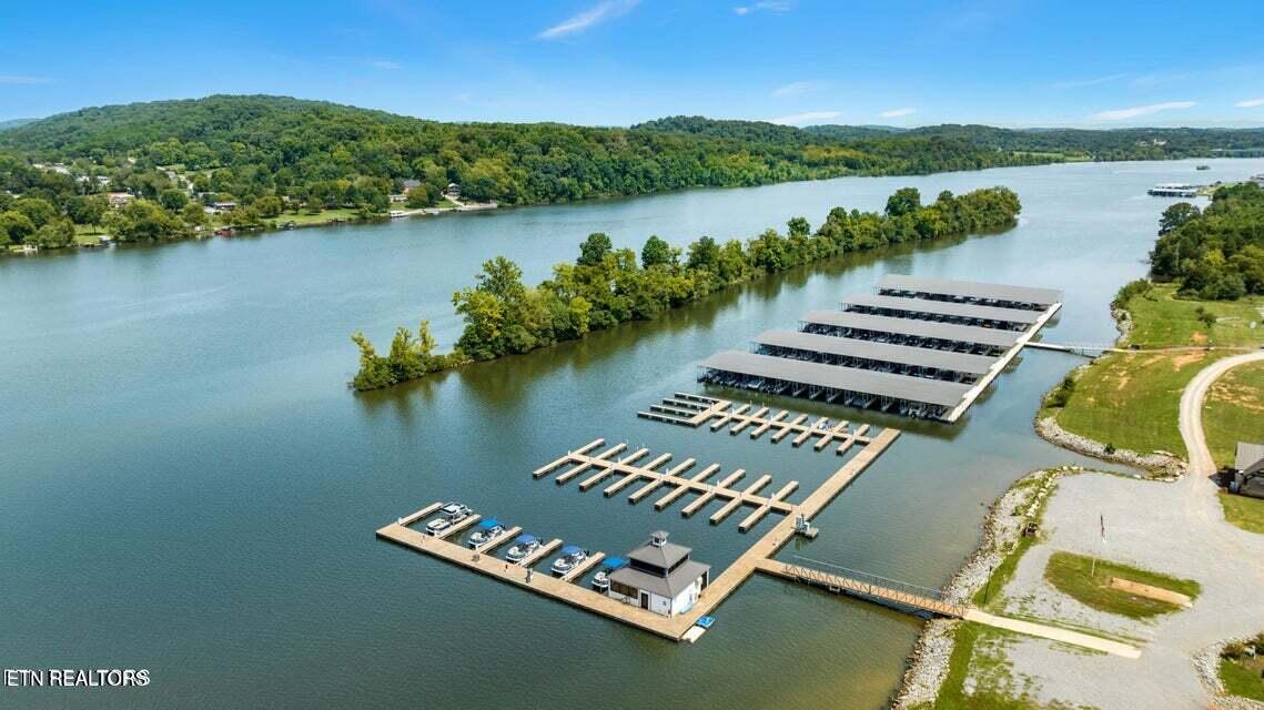 651 Eagle Point Drive Loudon TN 37774