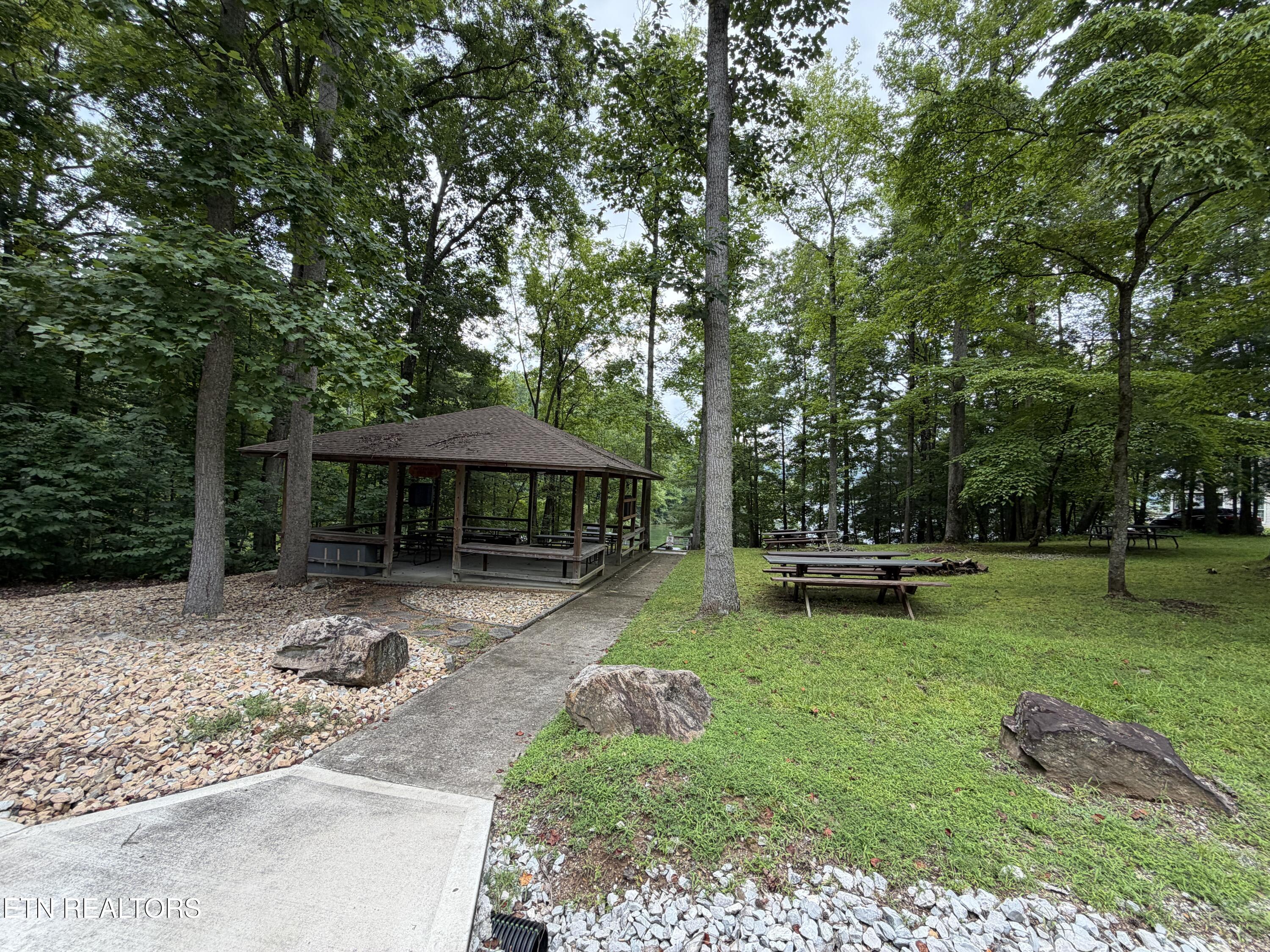 Hidden Oaks Road Rockwood TN 37854