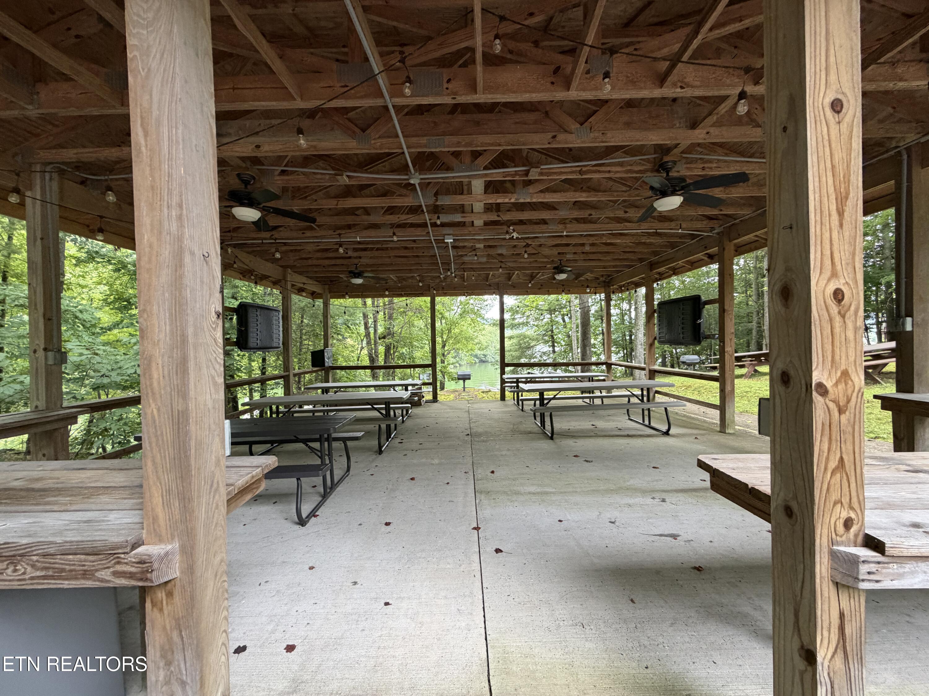 Hidden Oaks Road Rockwood TN 37854