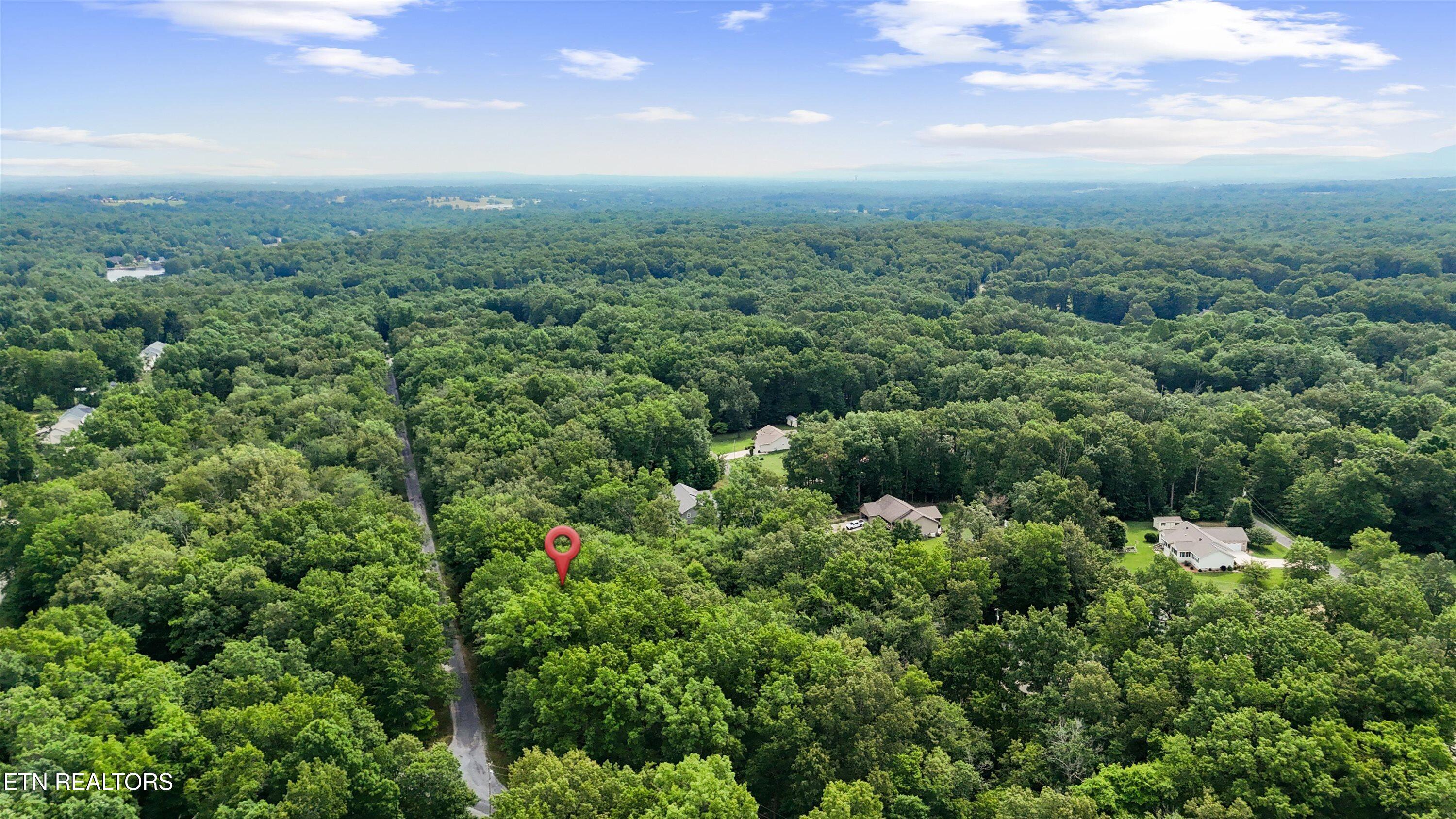 4002/4004 Desoto Drive Crossville TN 38572