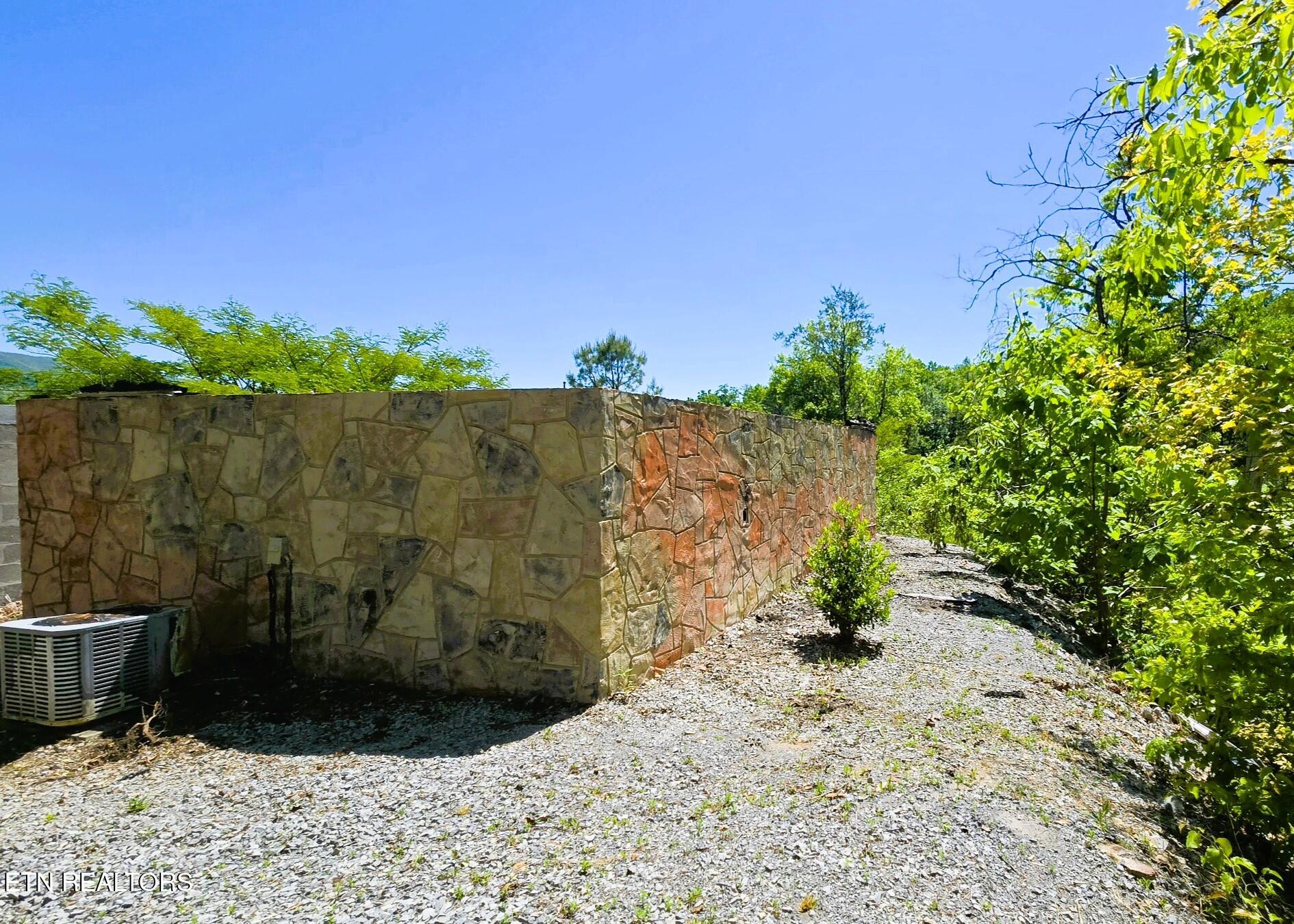 2759 Hatcher Mountain Road Sevierville TN 37862