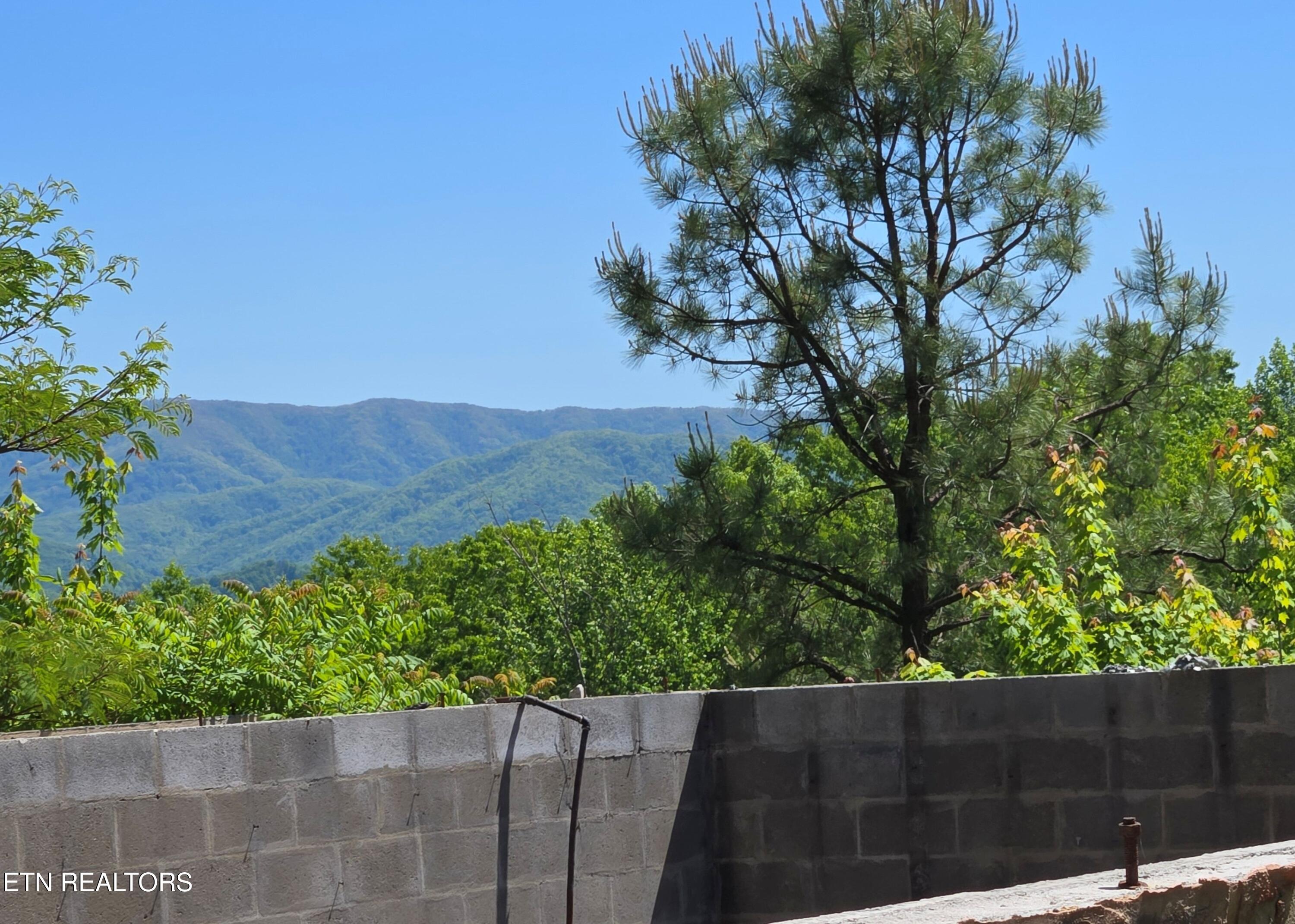 2759 Hatcher Mountain Road Sevierville TN 37862