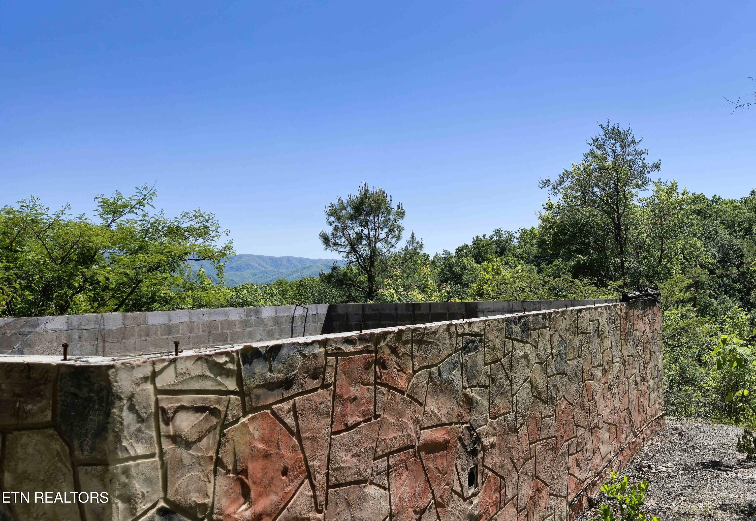 2759 Hatcher Mountain Road Sevierville TN 37862