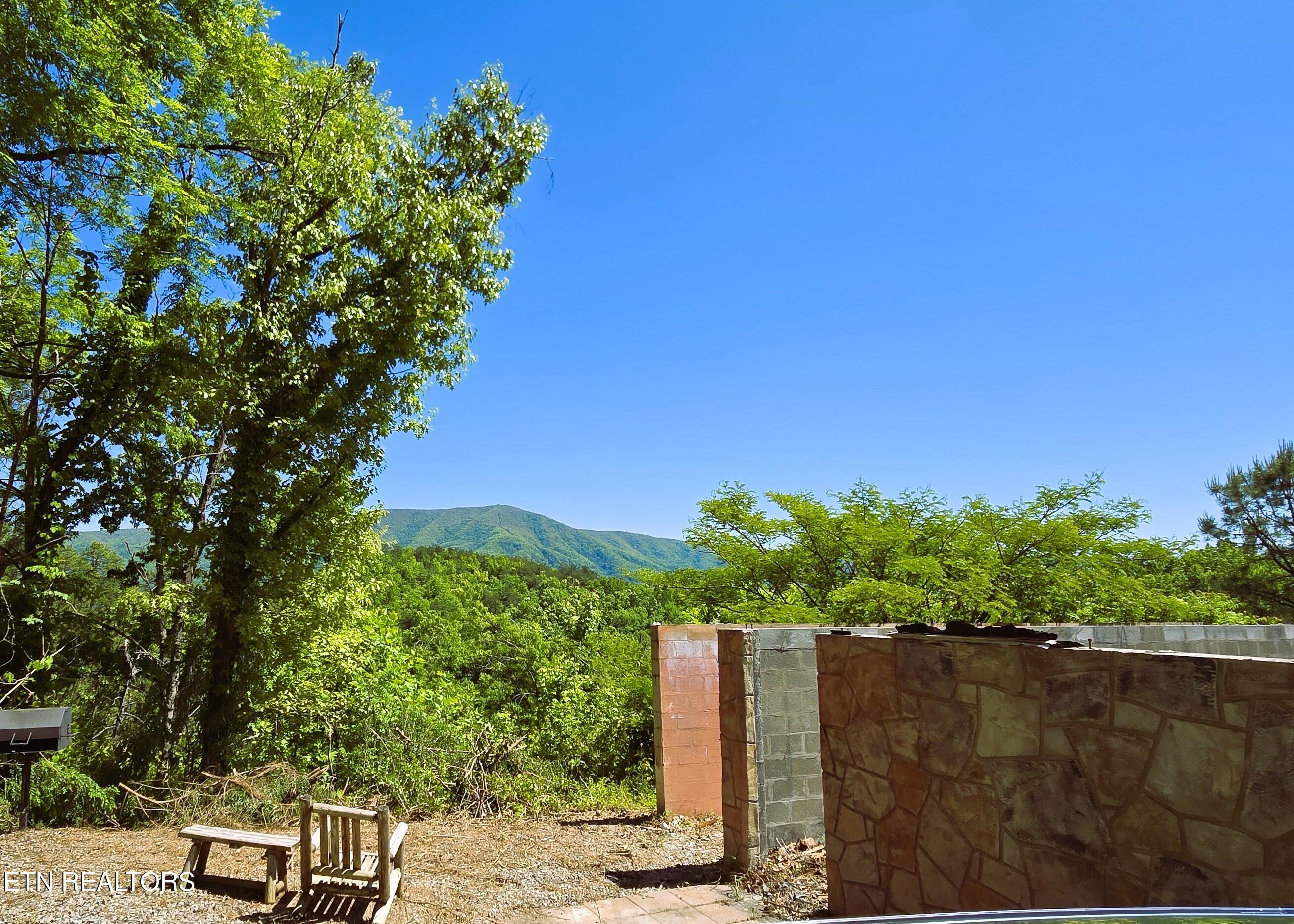2759 Hatcher Mountain Road Sevierville TN 37862