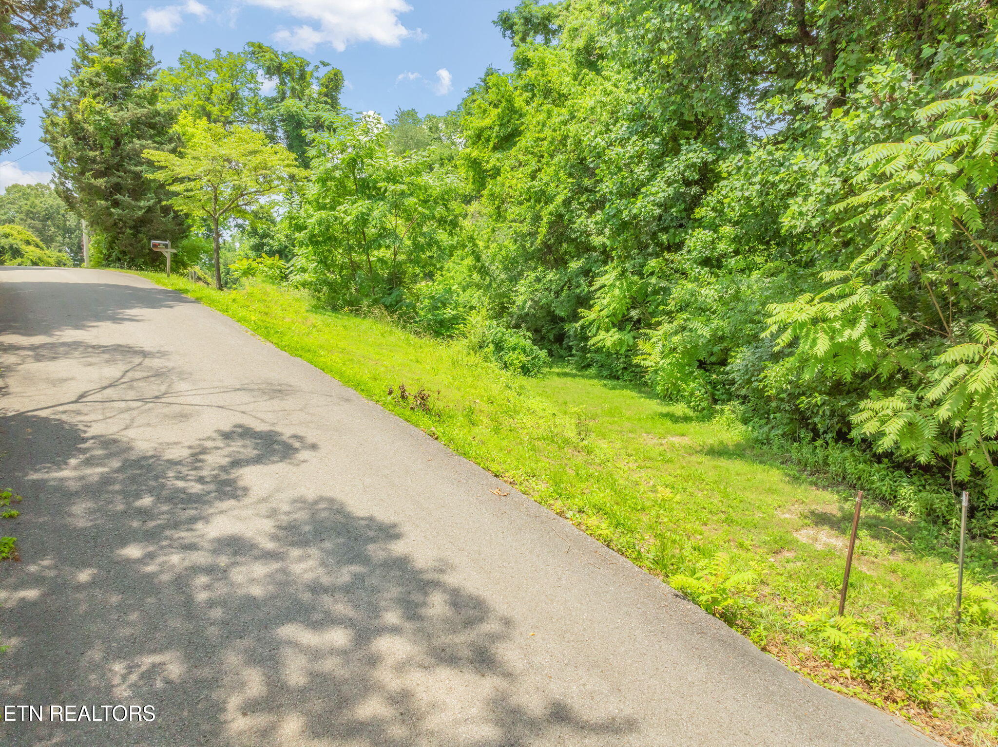 261 Harding Road Harriman TN 37748