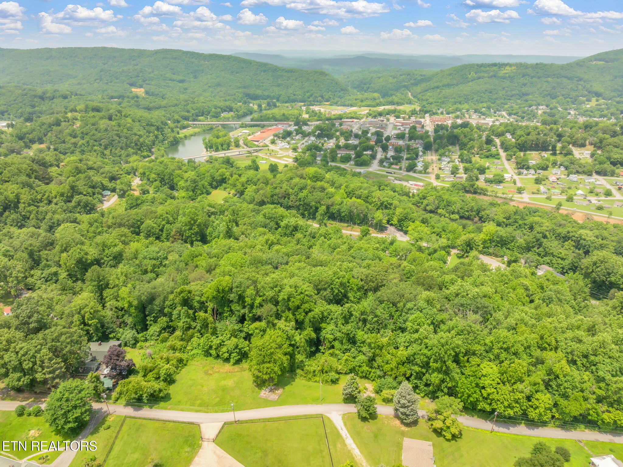 261 Harding Road Harriman TN 37748