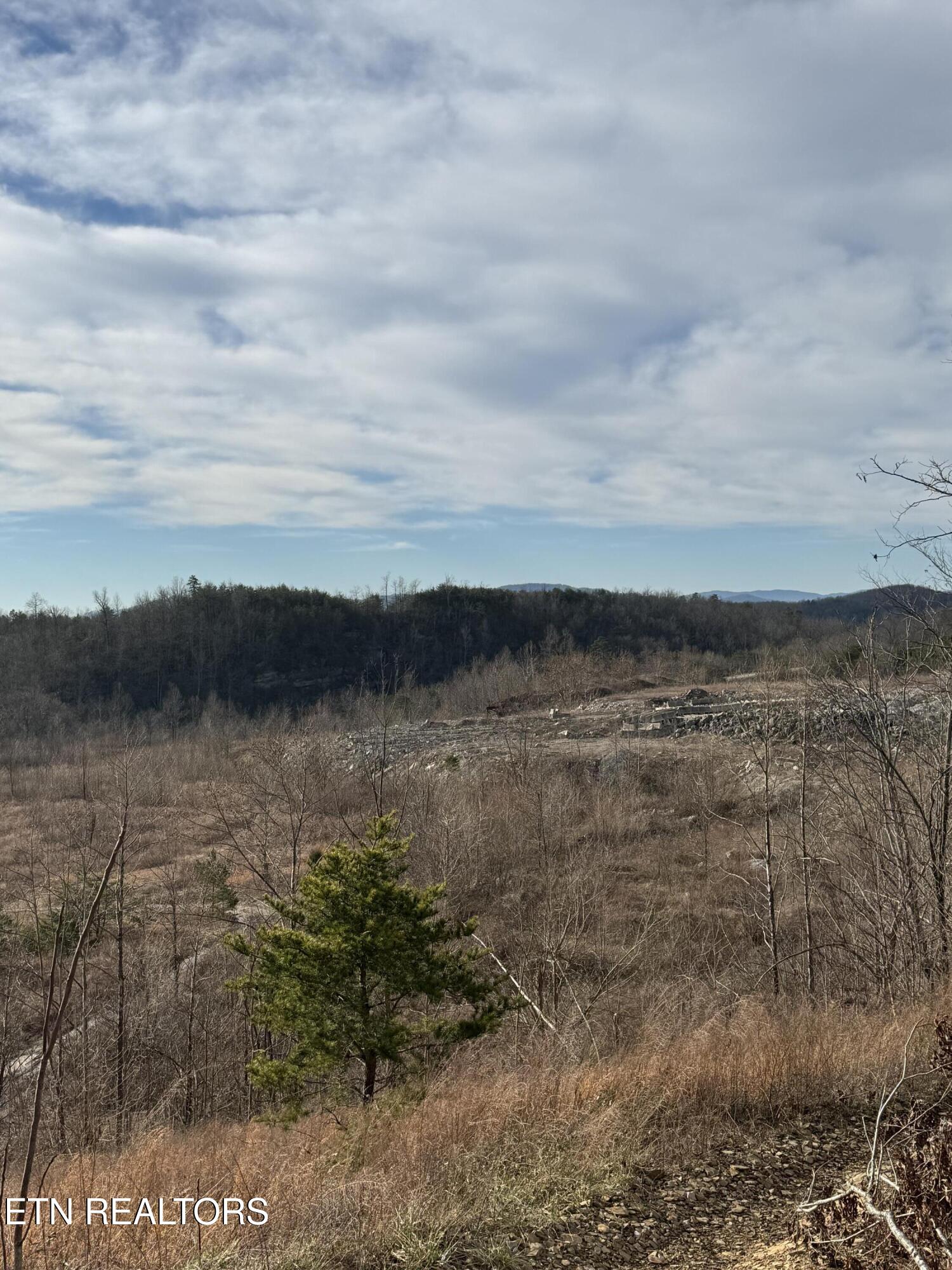 Pine Mountain Road Jellico TN 37762