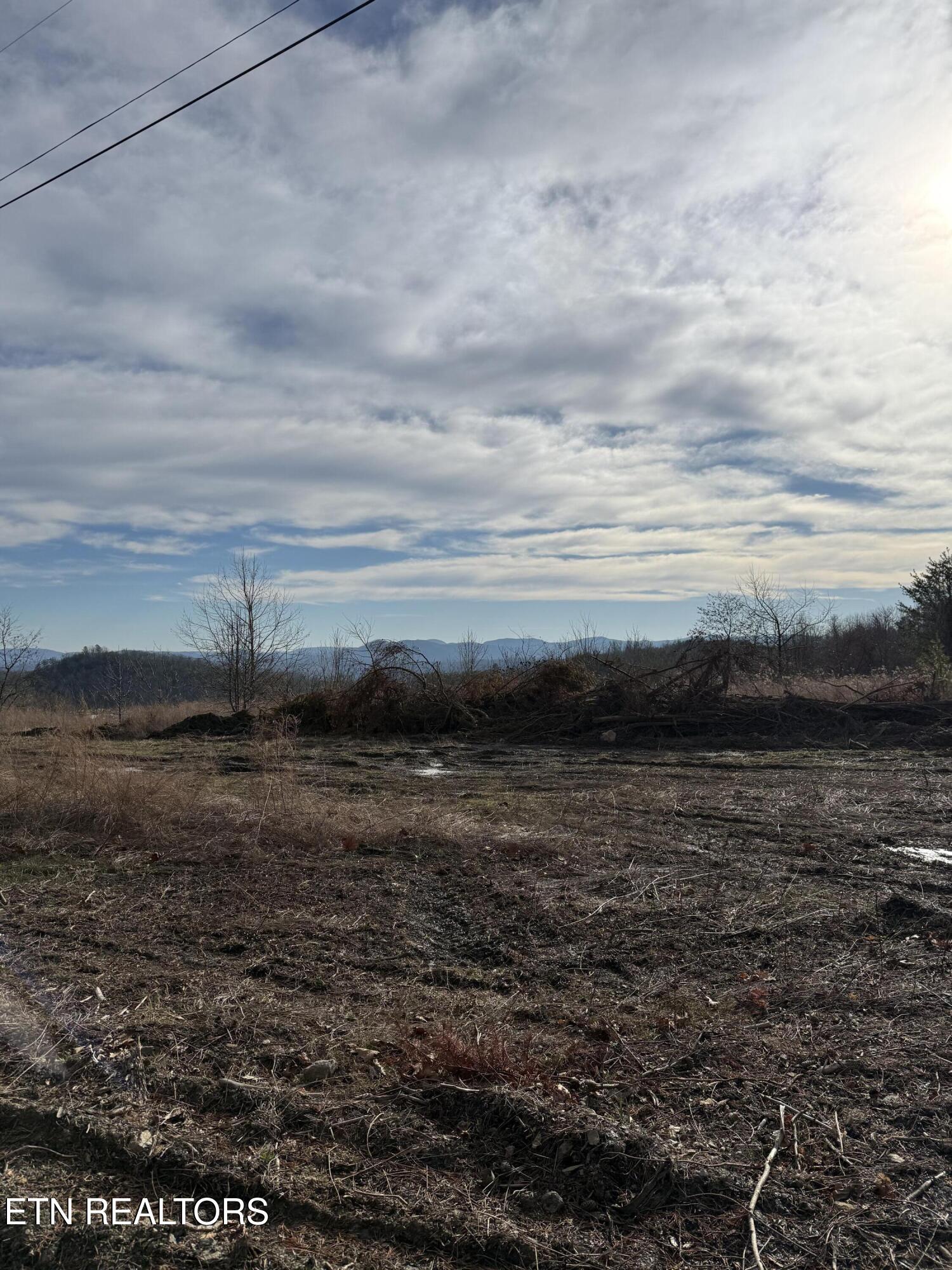Pine Mountain Road Jellico TN 37762