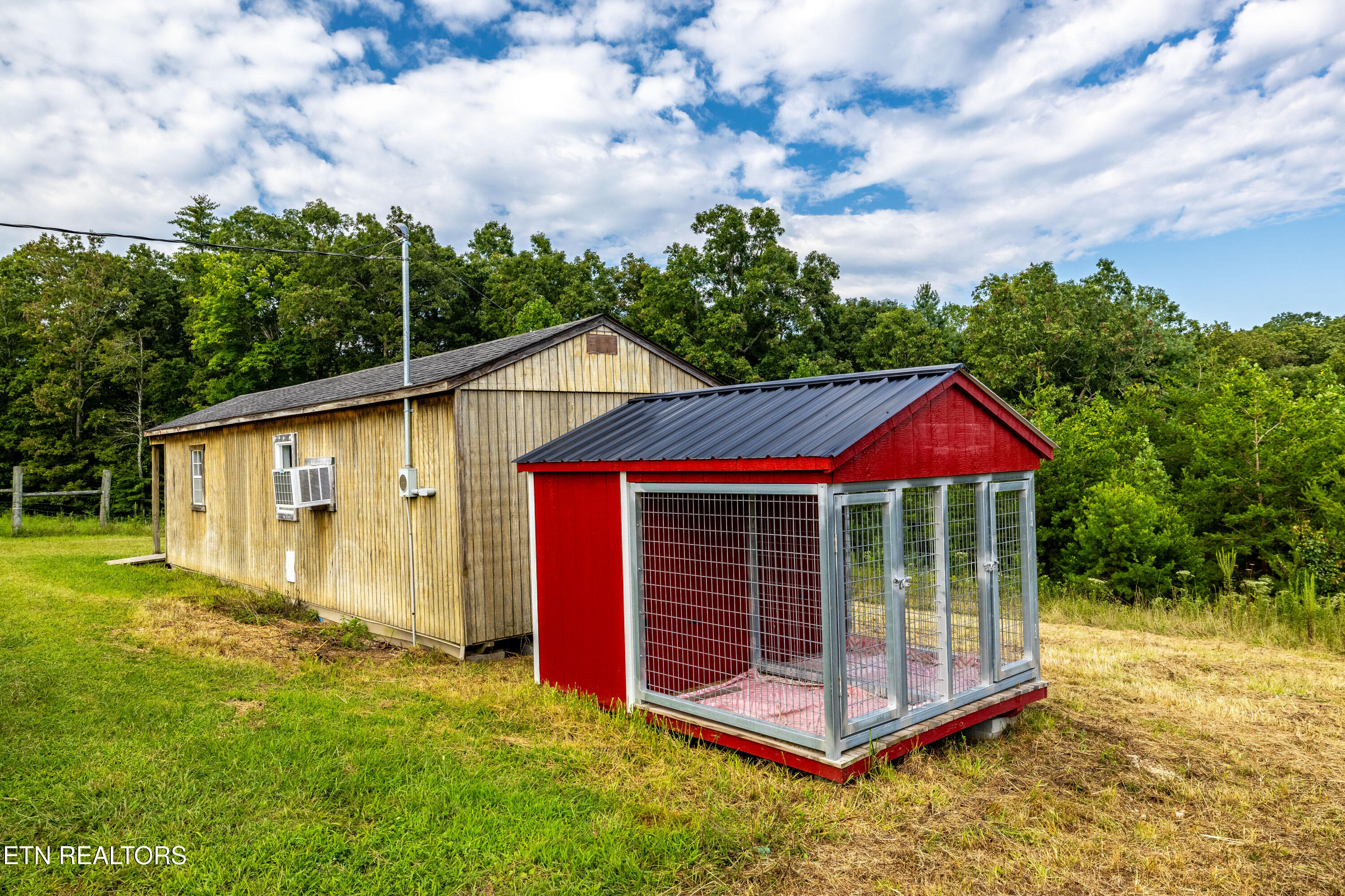346 Christenson Road Deer Lodge TN 37726