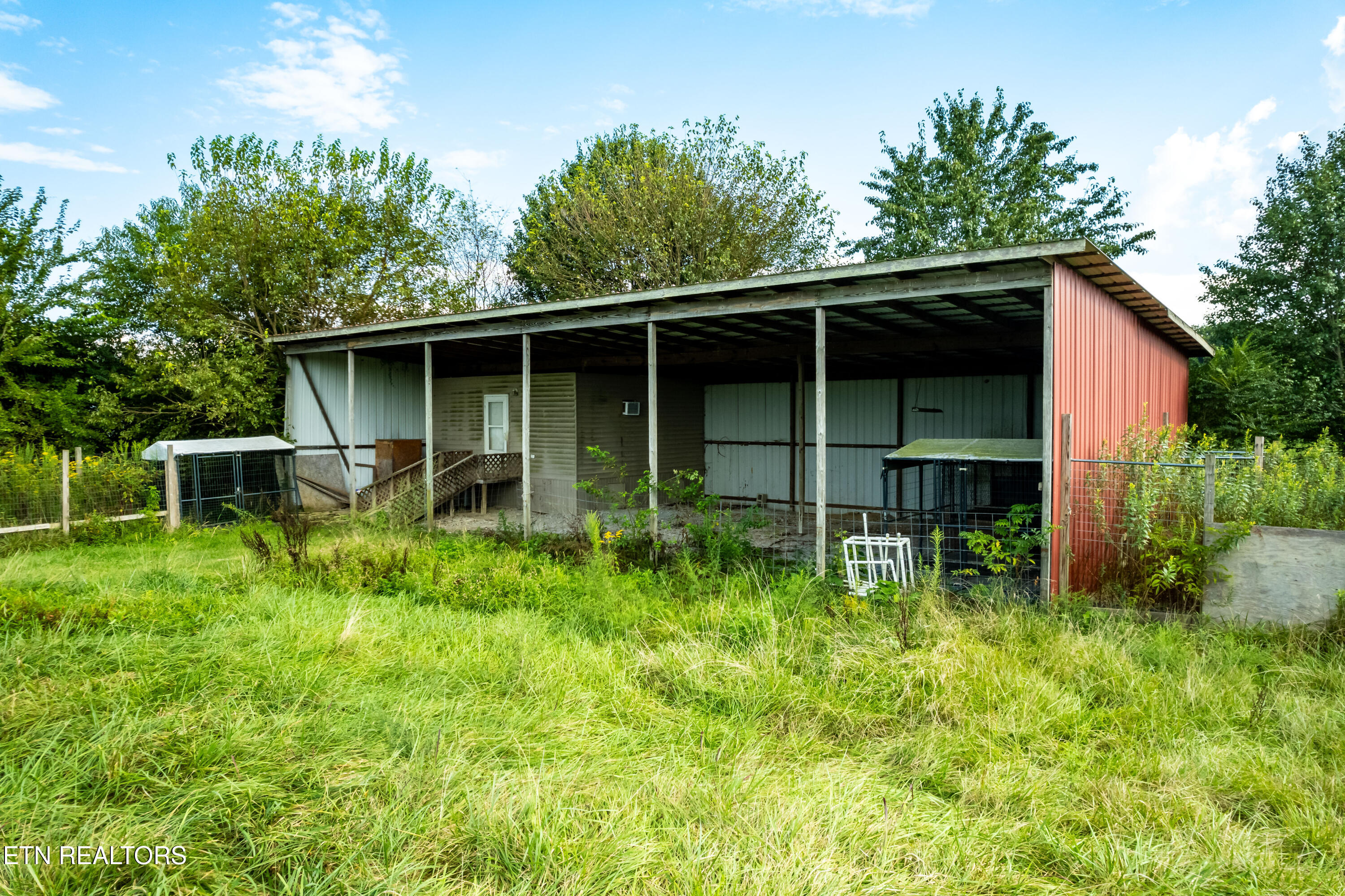 346 Christenson Road Deer Lodge TN 37726