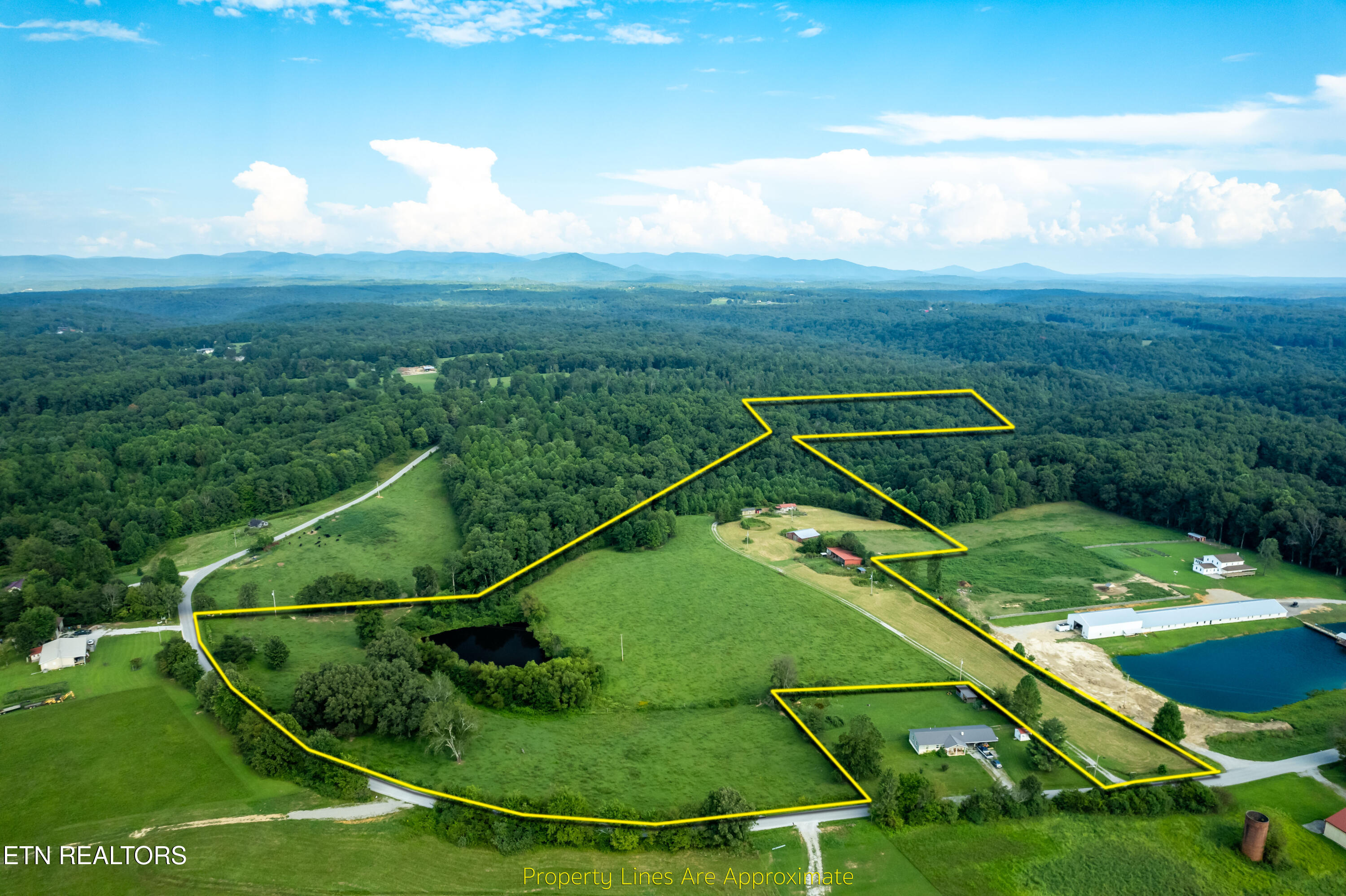 346 Christenson Road Deer Lodge TN 37726