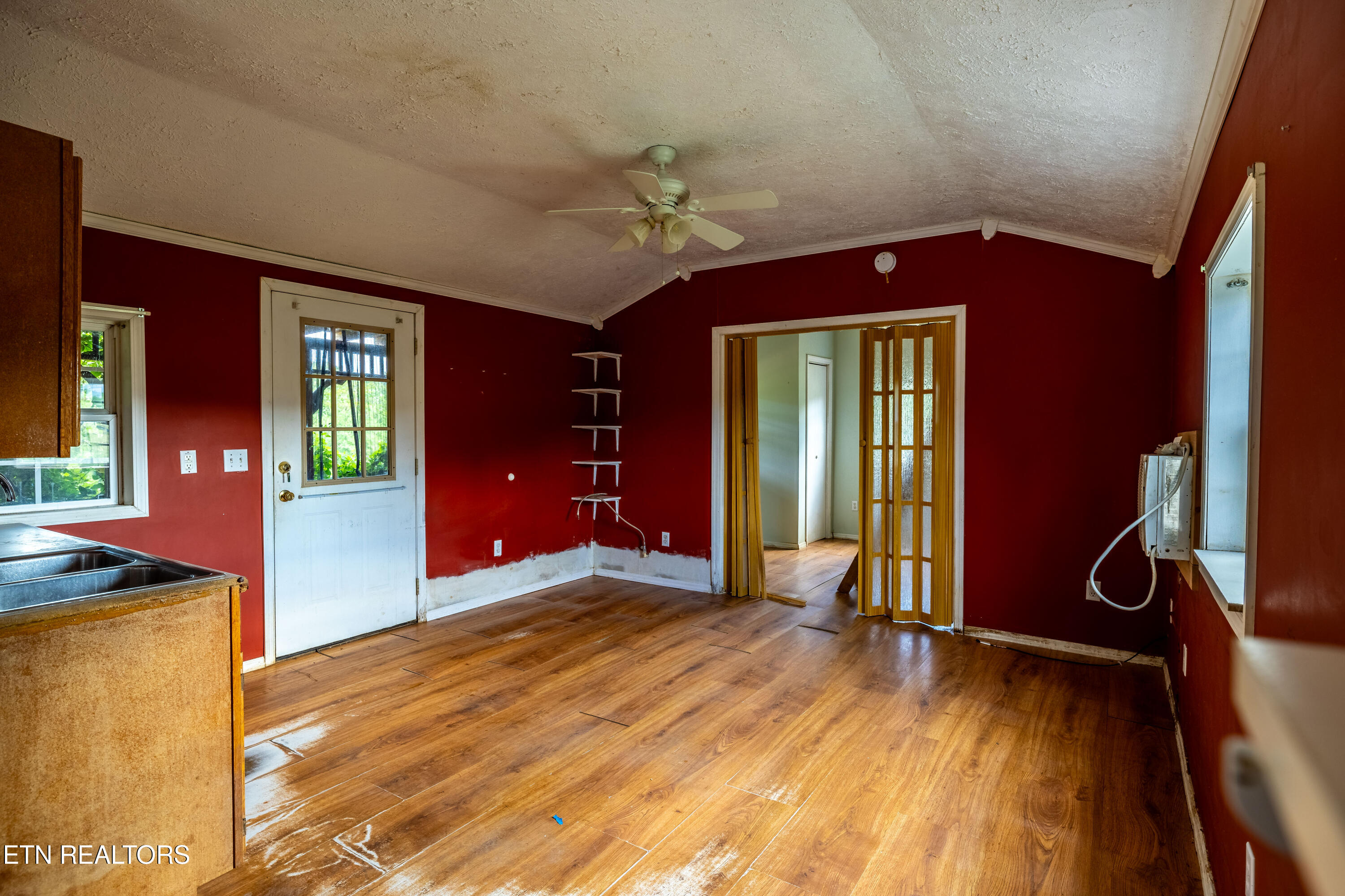 346 Christenson Road Deer Lodge TN 37726