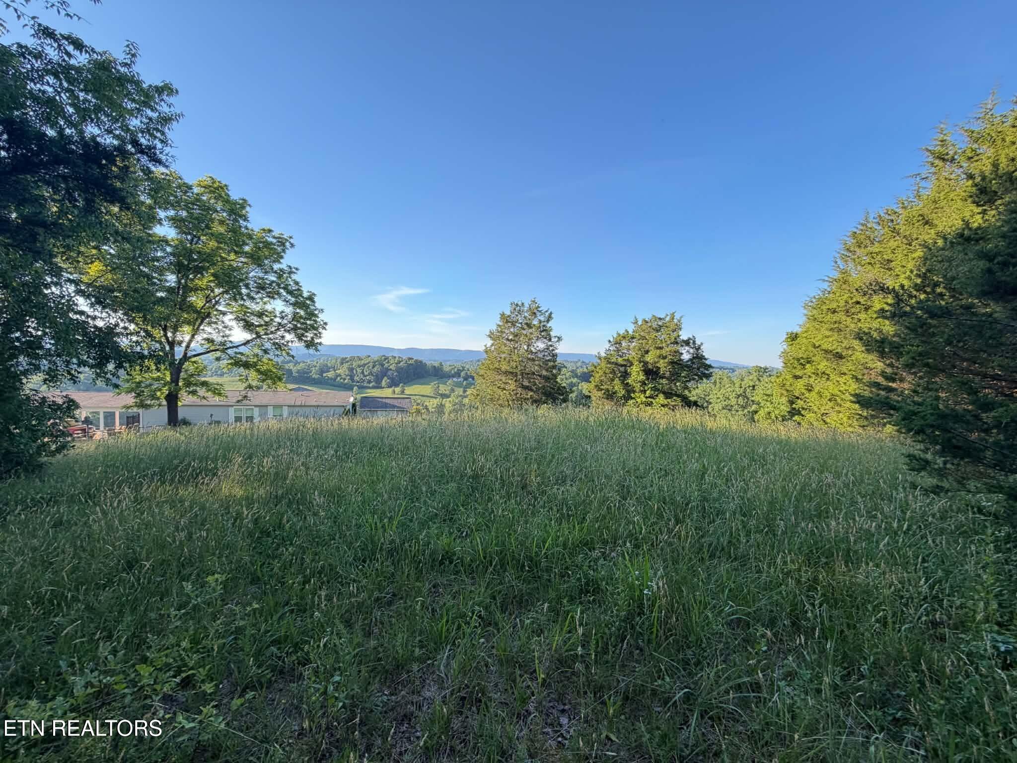 Hill Crest Drive Tazewell TN 37879
