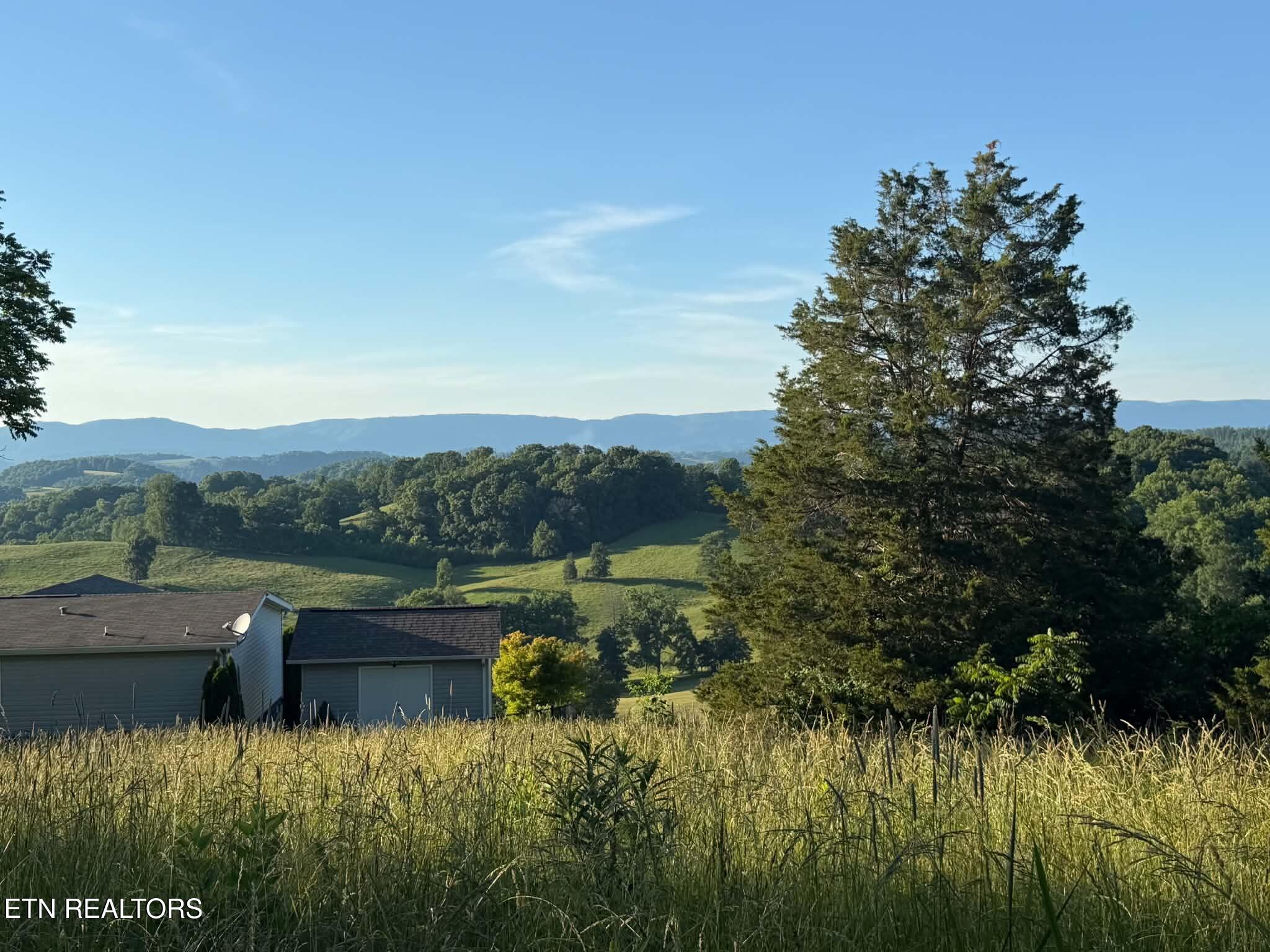 Hill Crest Drive Tazewell TN 37879