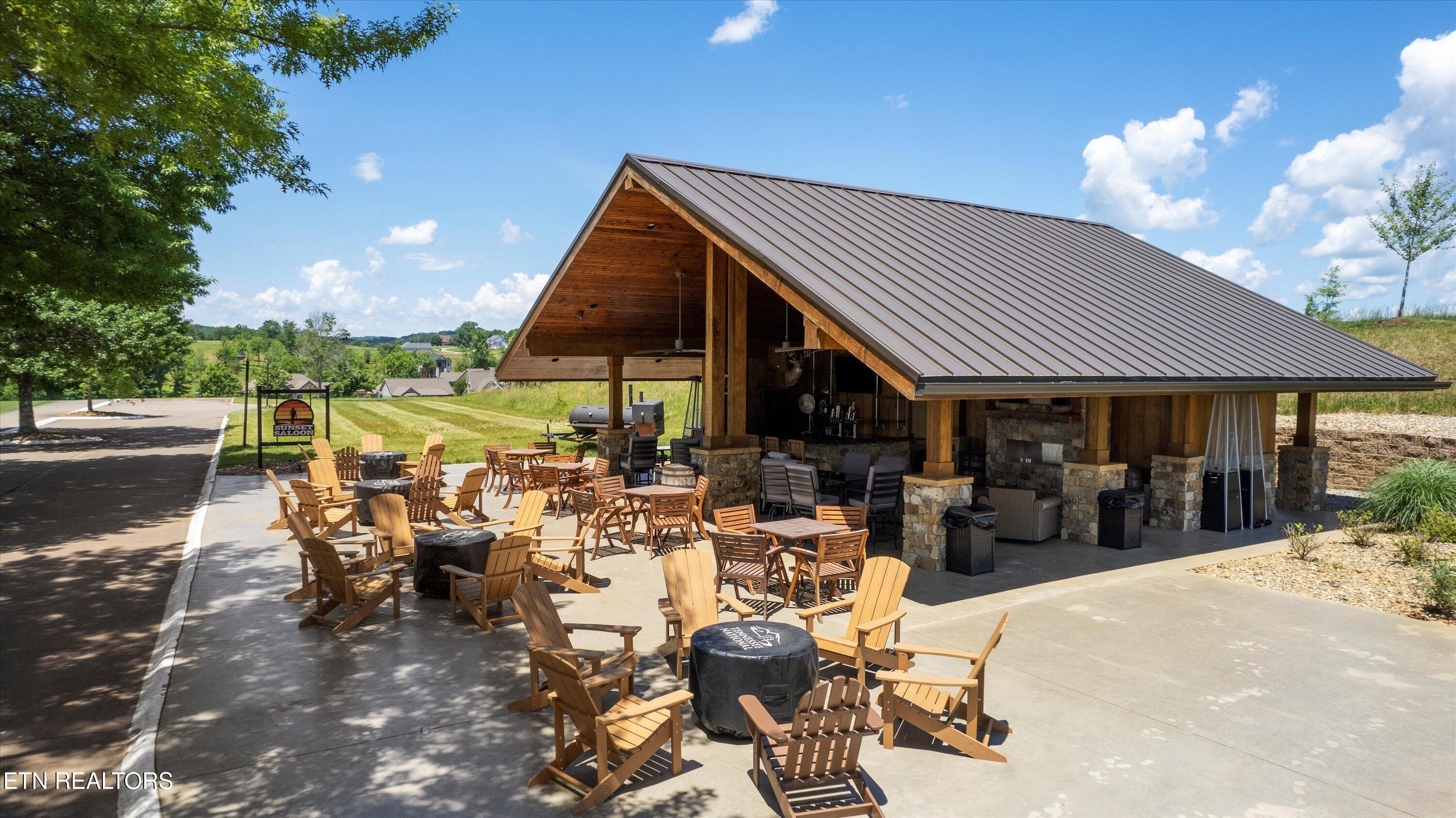 1848 Black Bear Circle Loudon TN 37774