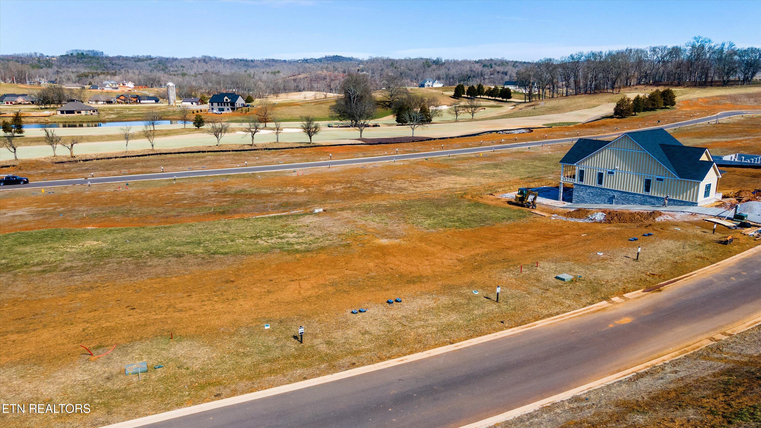 1848 Black Bear Circle Loudon TN 37774