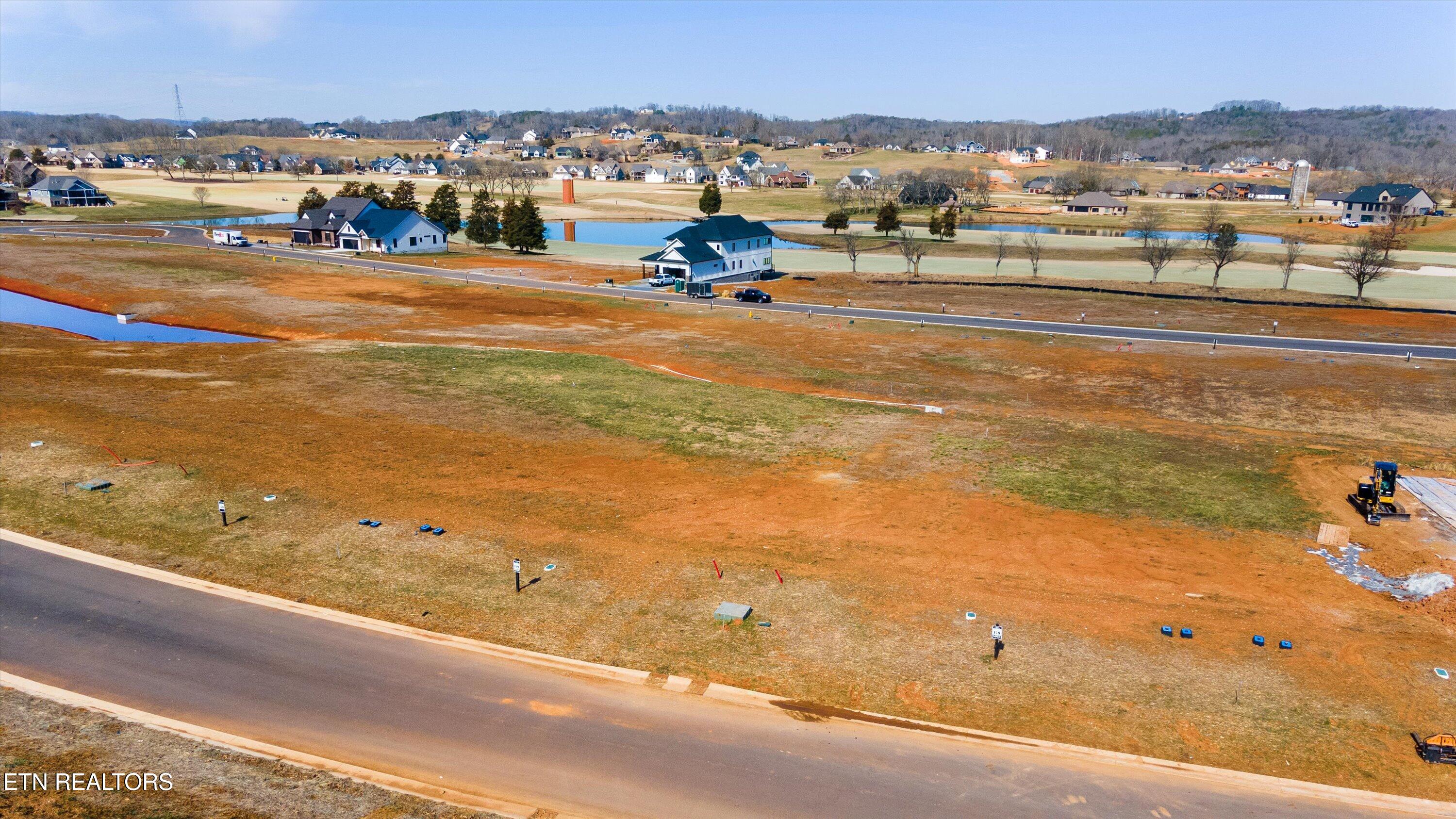 1848 Black Bear Circle Loudon TN 37774