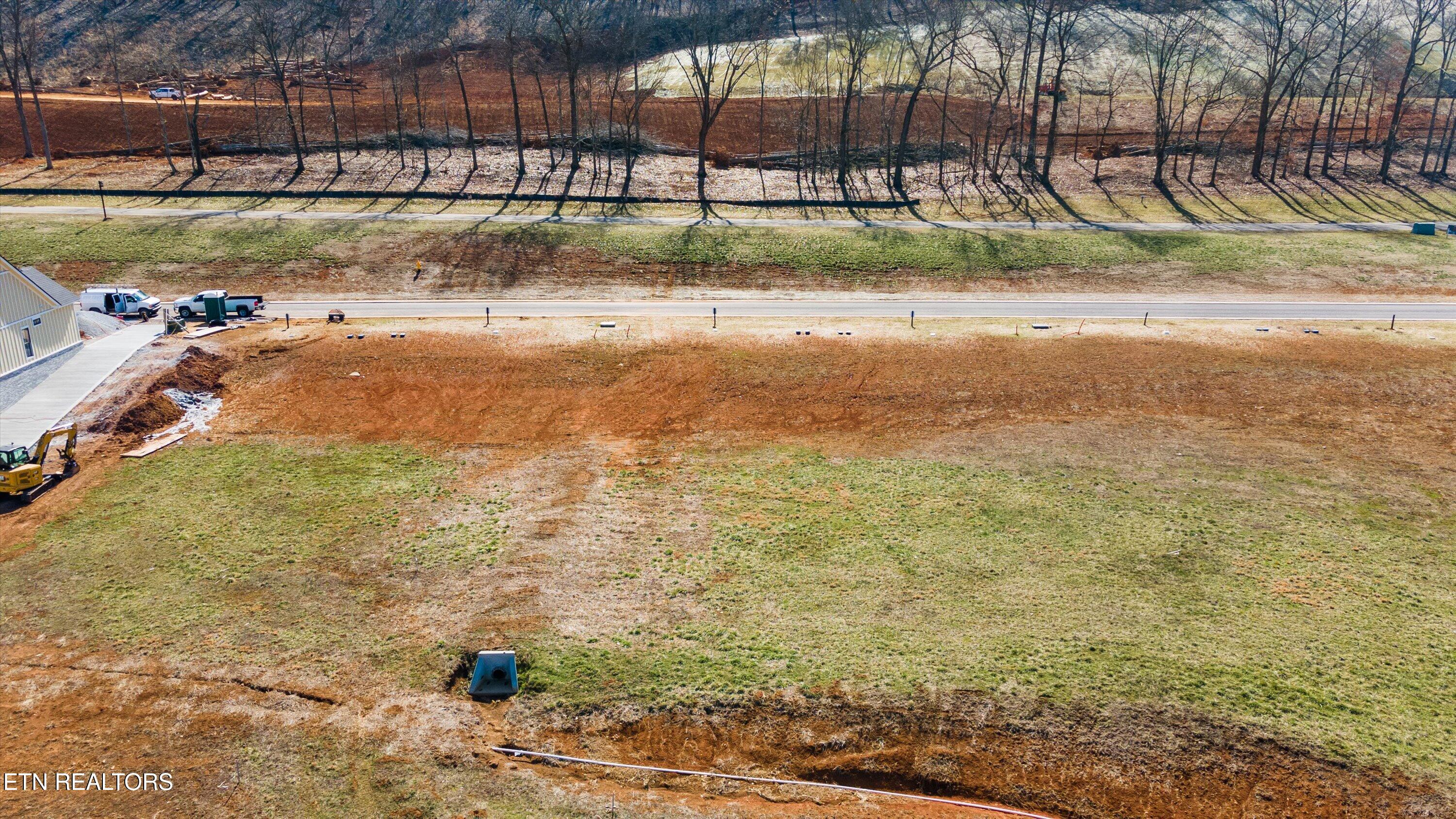 1848 Black Bear Circle Loudon TN 37774