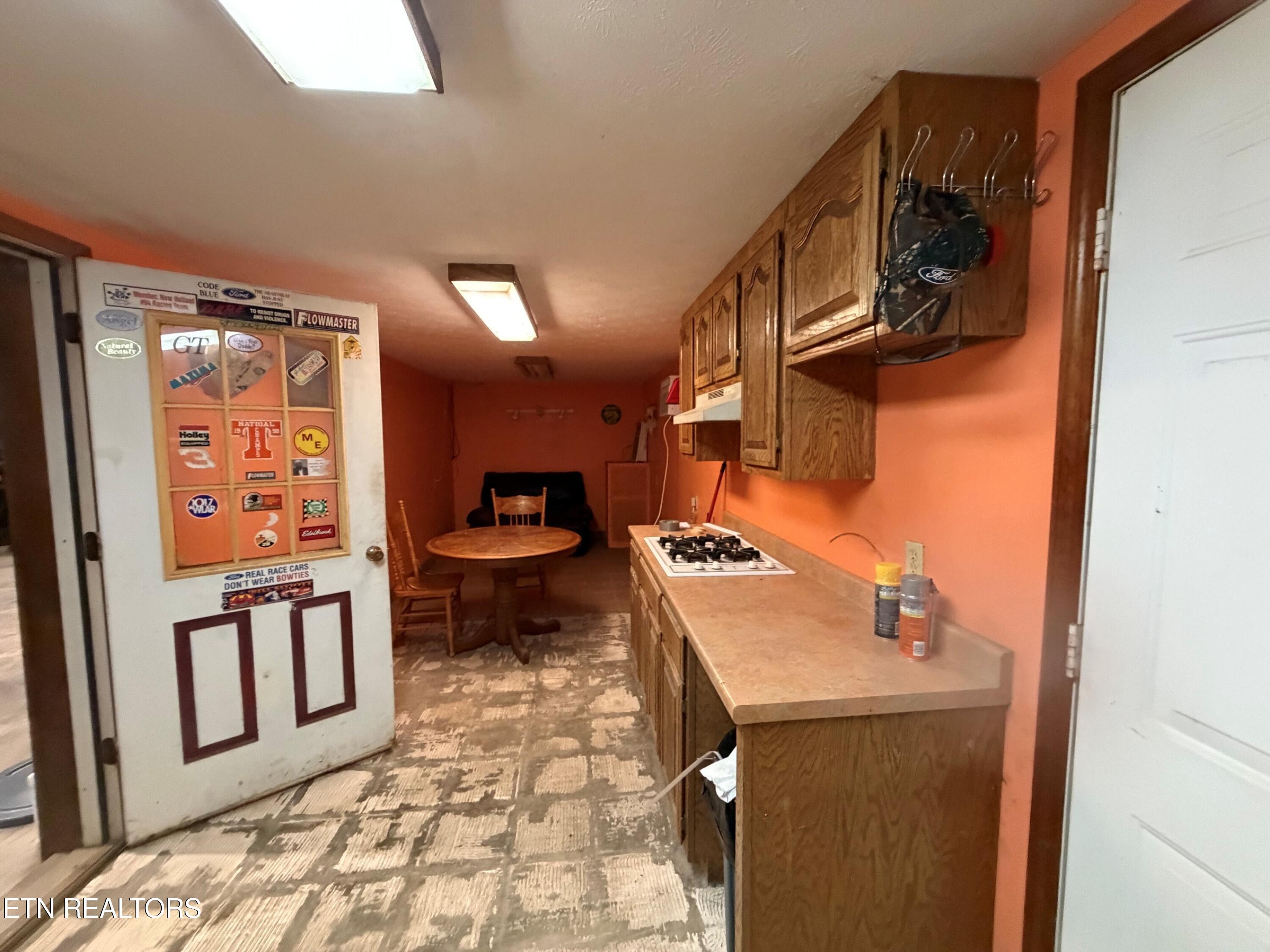 1041 Walt Reed Road Grandview TN 37337