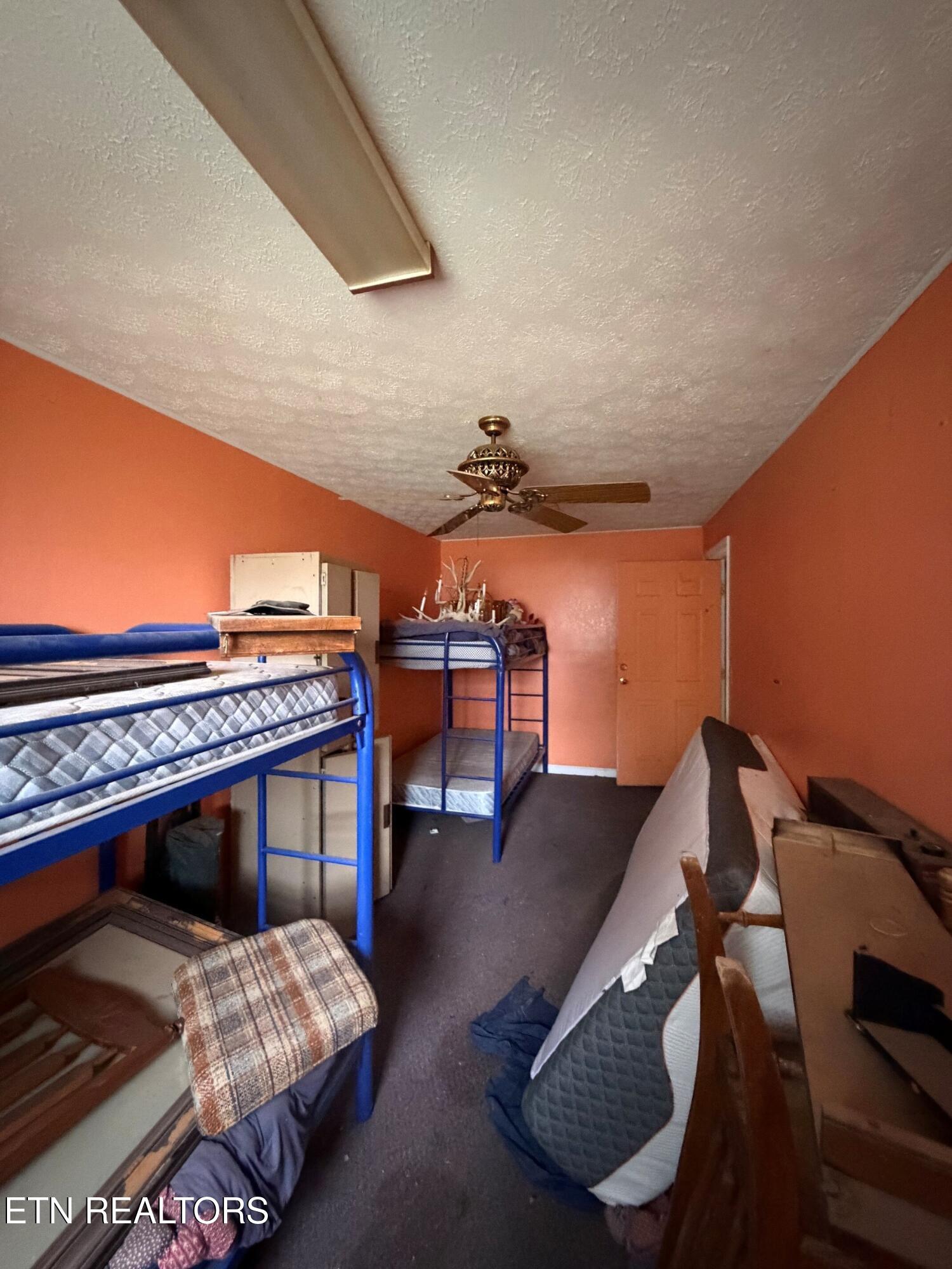 1041 Walt Reed Road Grandview TN 37337
