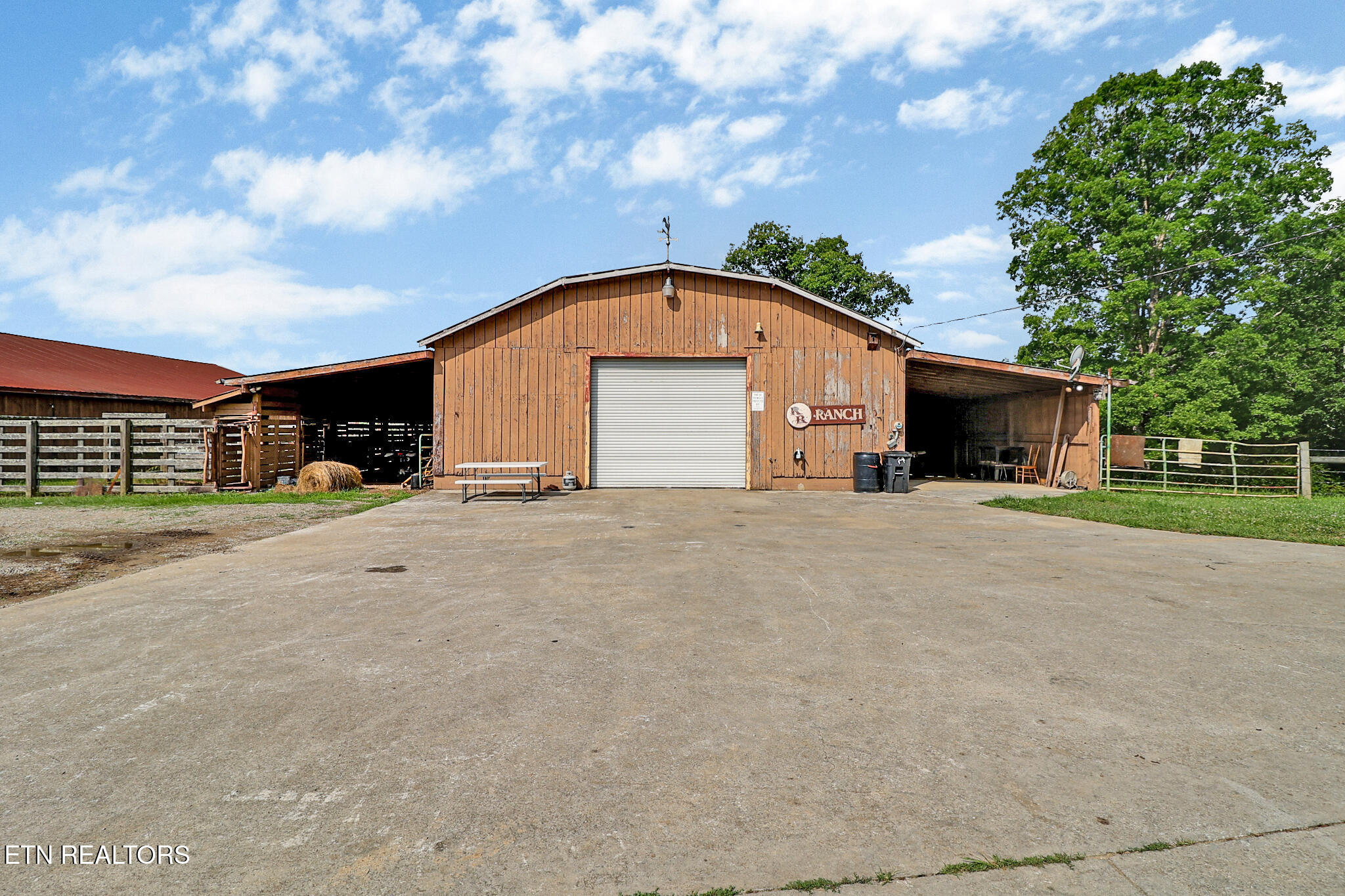 1041 Walt Reed Road Grandview TN 37337