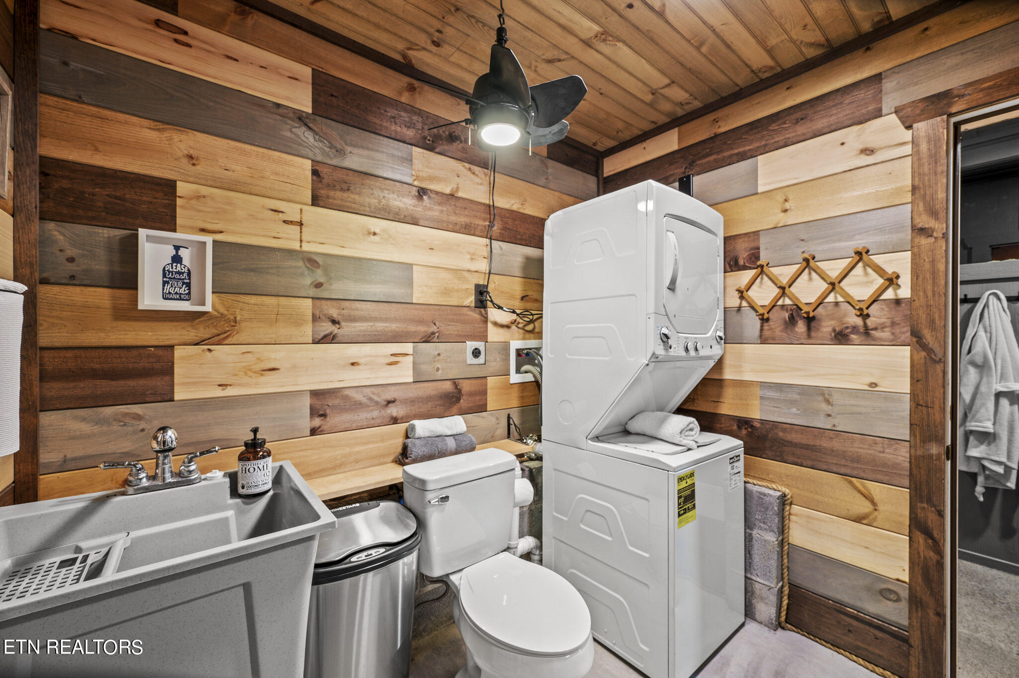 107 Aaron Street Sevierville TN 37876