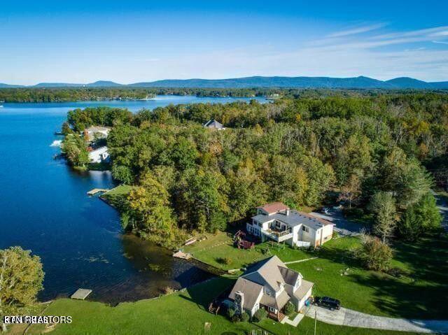 1032 Hileah Drive Crossville TN 38572