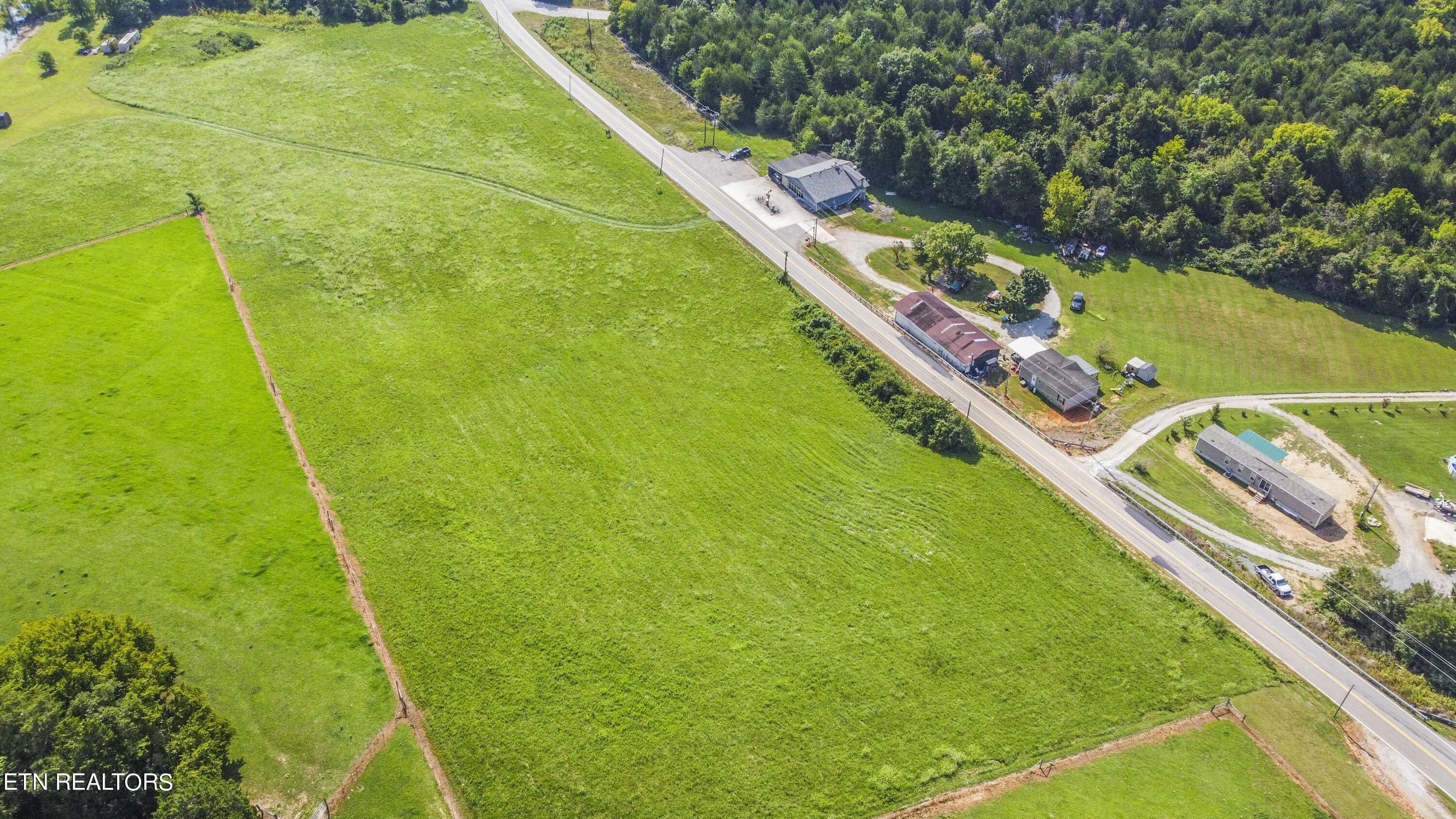 Sharps Chapel Road New Tazewell TN 37824