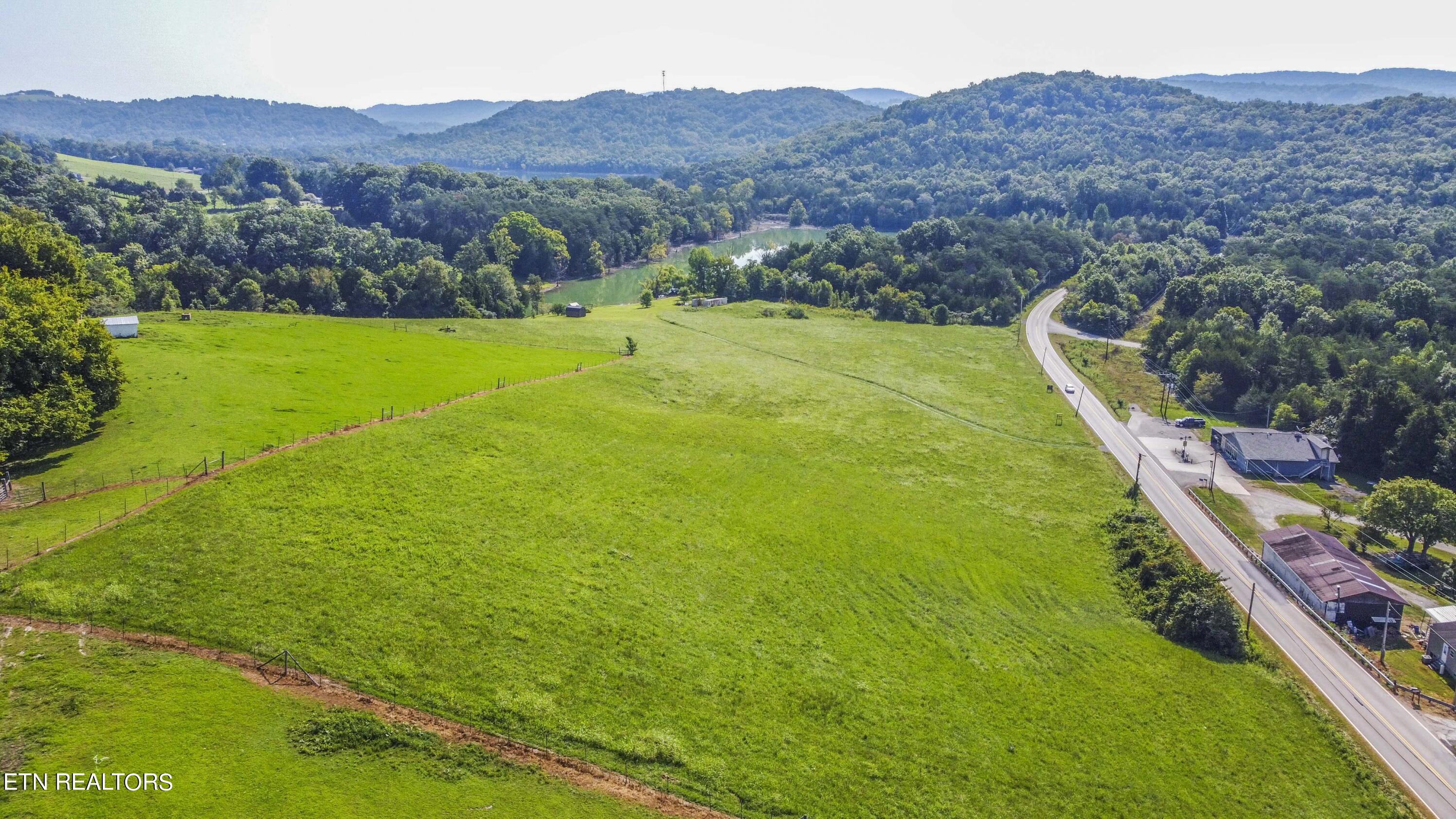 Sharps Chapel Road New Tazewell TN 37824